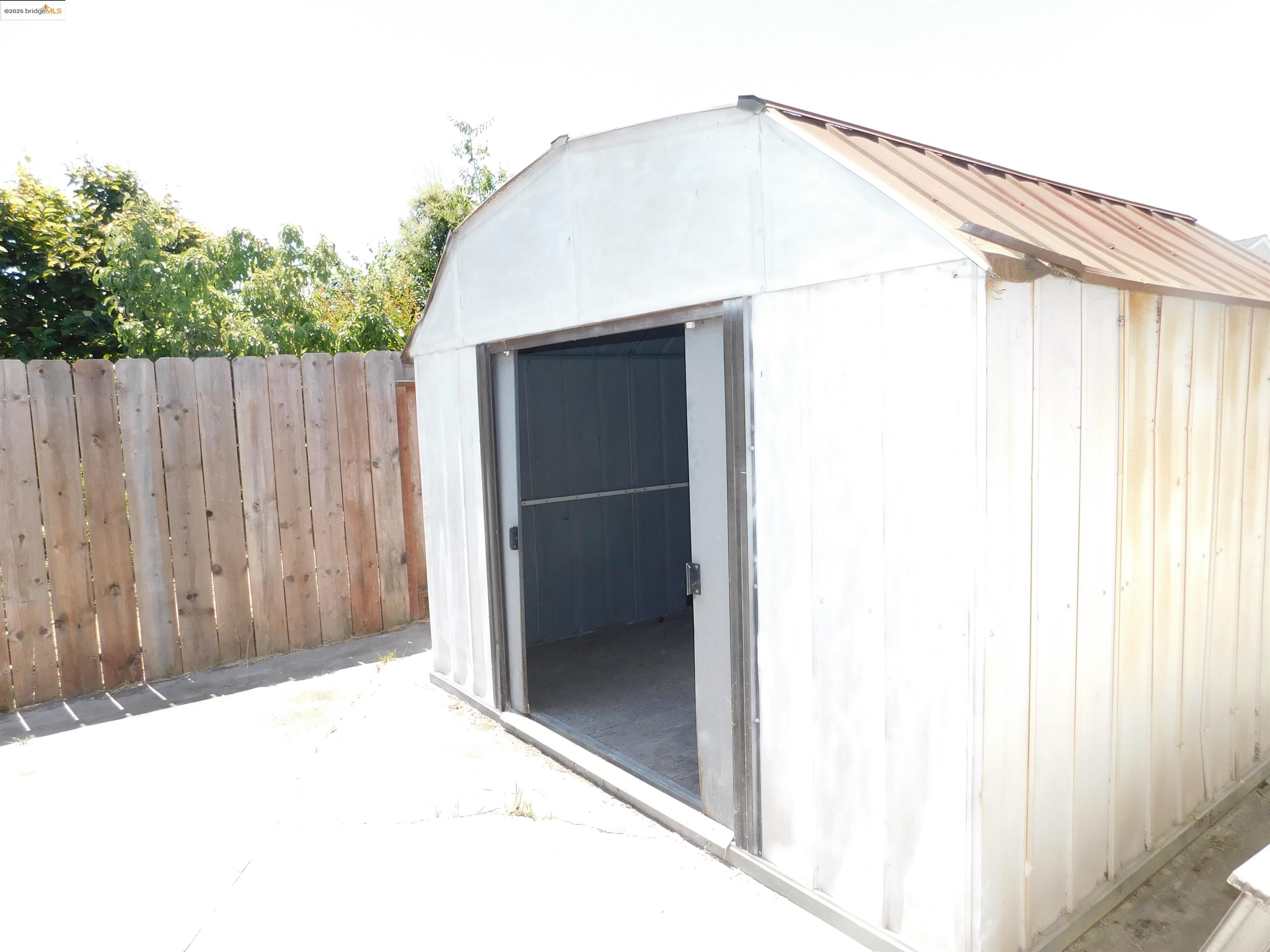3411 Del Monte Way, San Leandro, California 94578, 4 Bedrooms Bedrooms, 7 Rooms Rooms,2 BathroomsBathrooms,Residential,For Sale,3411 Del Monte Way,41106183