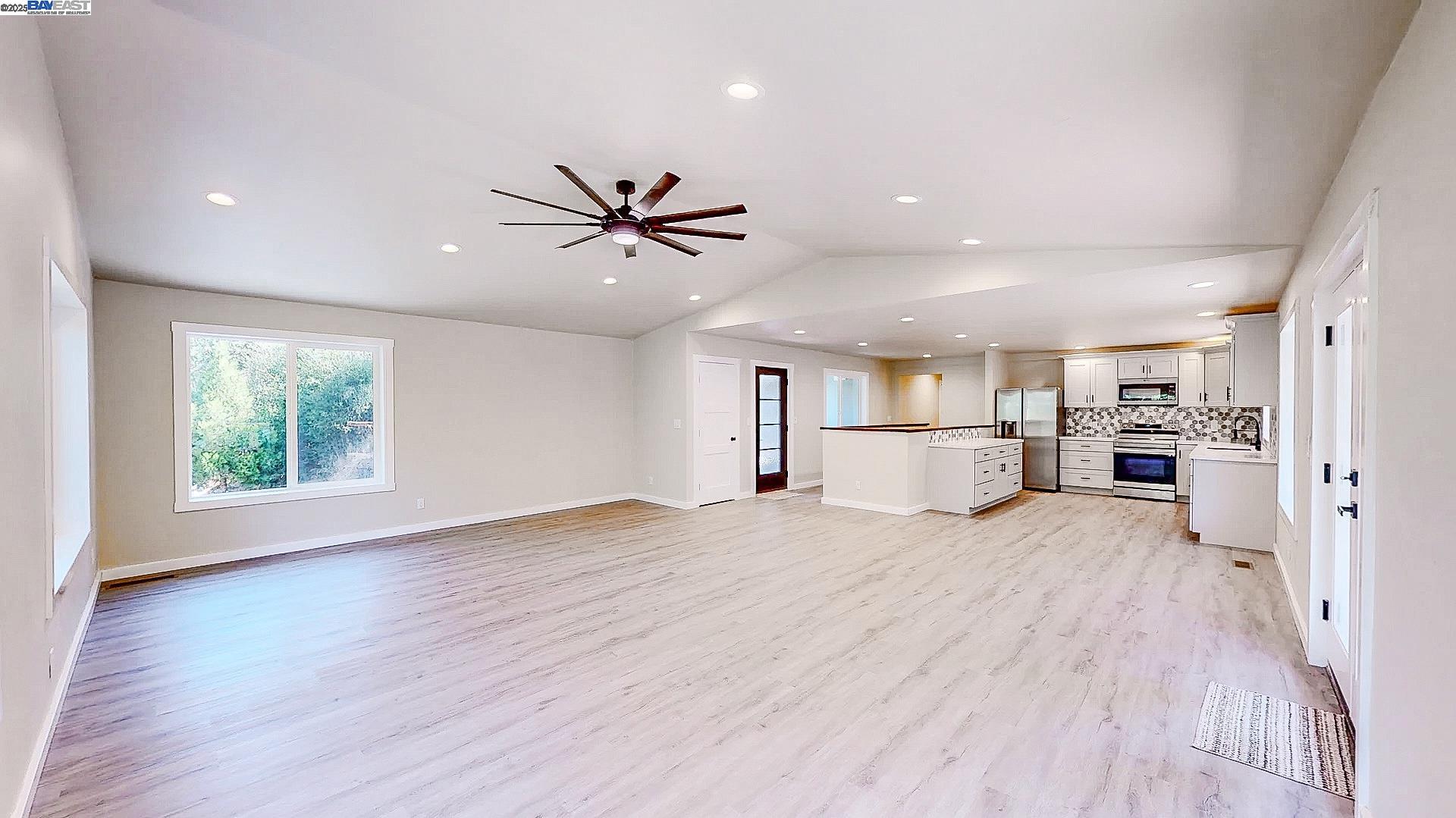 21451 Phoenix Lake Rd, Sonora, California 95370, 3 Bedrooms Bedrooms, 3 Rooms Rooms,2 BathroomsBathrooms,Residential,For Sale,21451 Phoenix Lake Rd,41106184