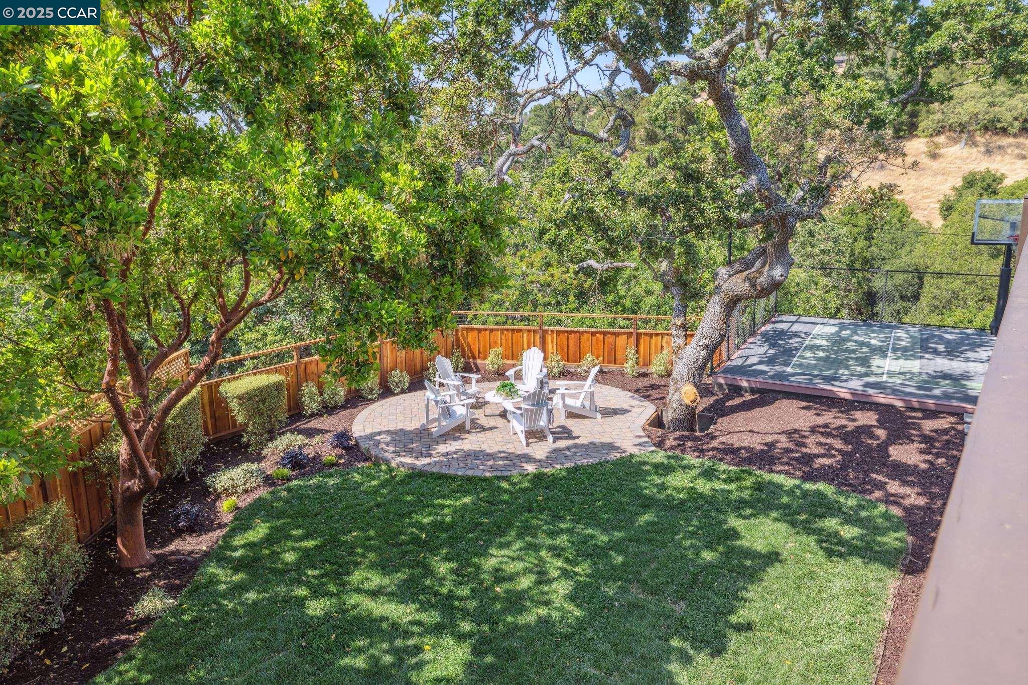 Detail Gallery Image 20 of 56 For 561 Morecroft Road, Lafayette,  CA 94549-5737 - 5 Beds | 4 Baths