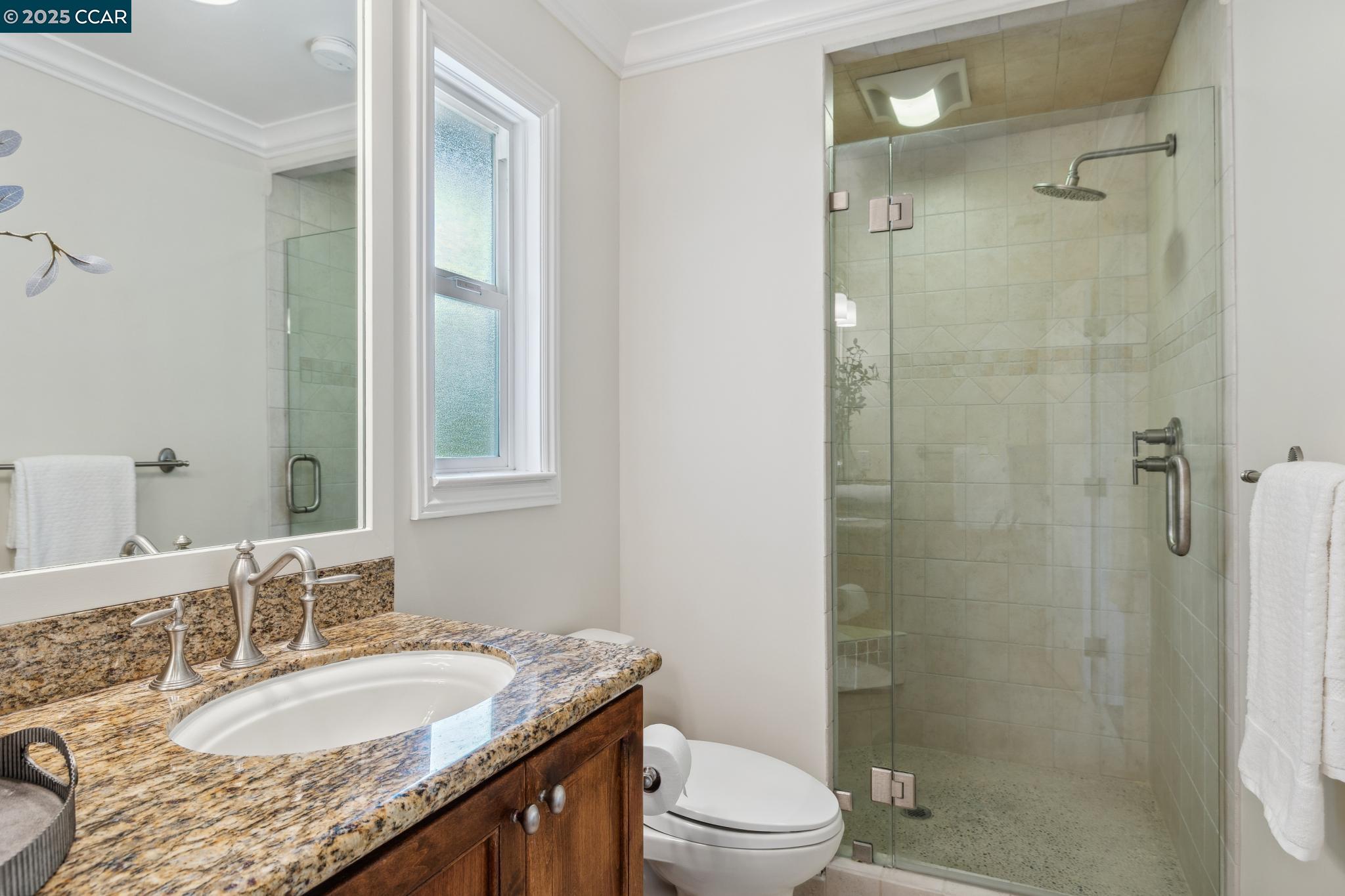 Detail Gallery Image 25 of 56 For 561 Morecroft Road, Lafayette,  CA 94549-5737 - 5 Beds | 4 Baths