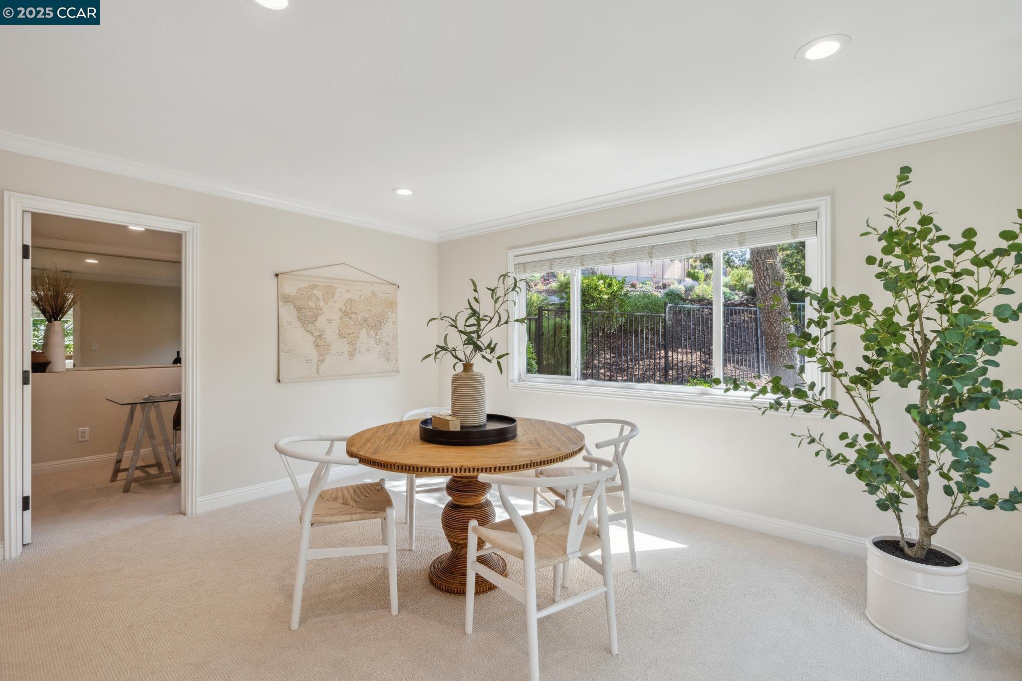 Detail Gallery Image 30 of 56 For 561 Morecroft Road, Lafayette,  CA 94549-5737 - 5 Beds | 4 Baths
