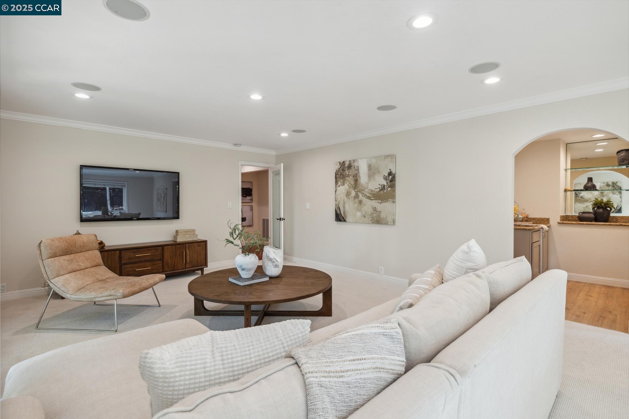 Detail Gallery Image 32 of 56 For 561 Morecroft Road, Lafayette,  CA 94549-5737 - 5 Beds | 4 Baths