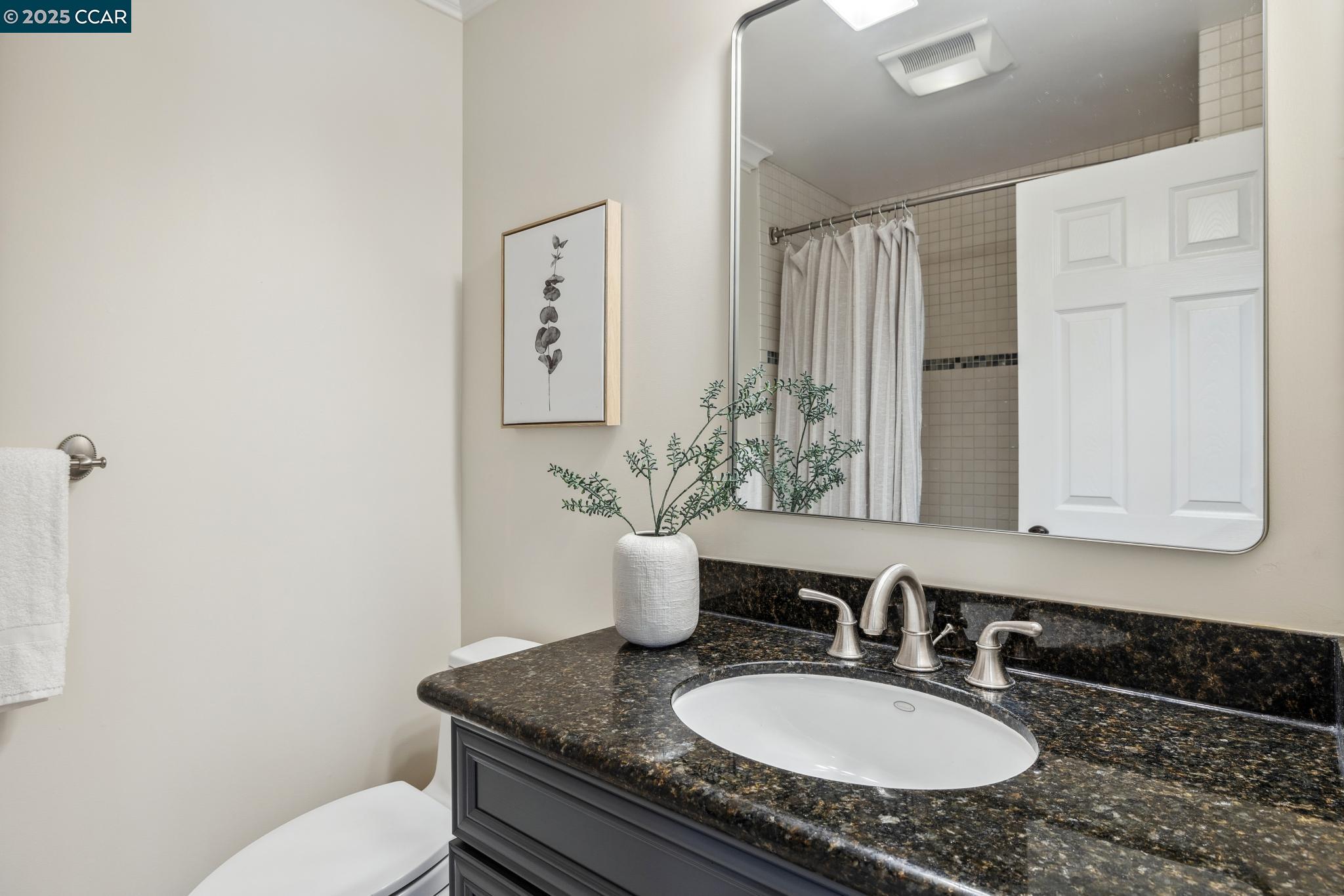 Detail Gallery Image 37 of 56 For 561 Morecroft Road, Lafayette,  CA 94549-5737 - 5 Beds | 4 Baths
