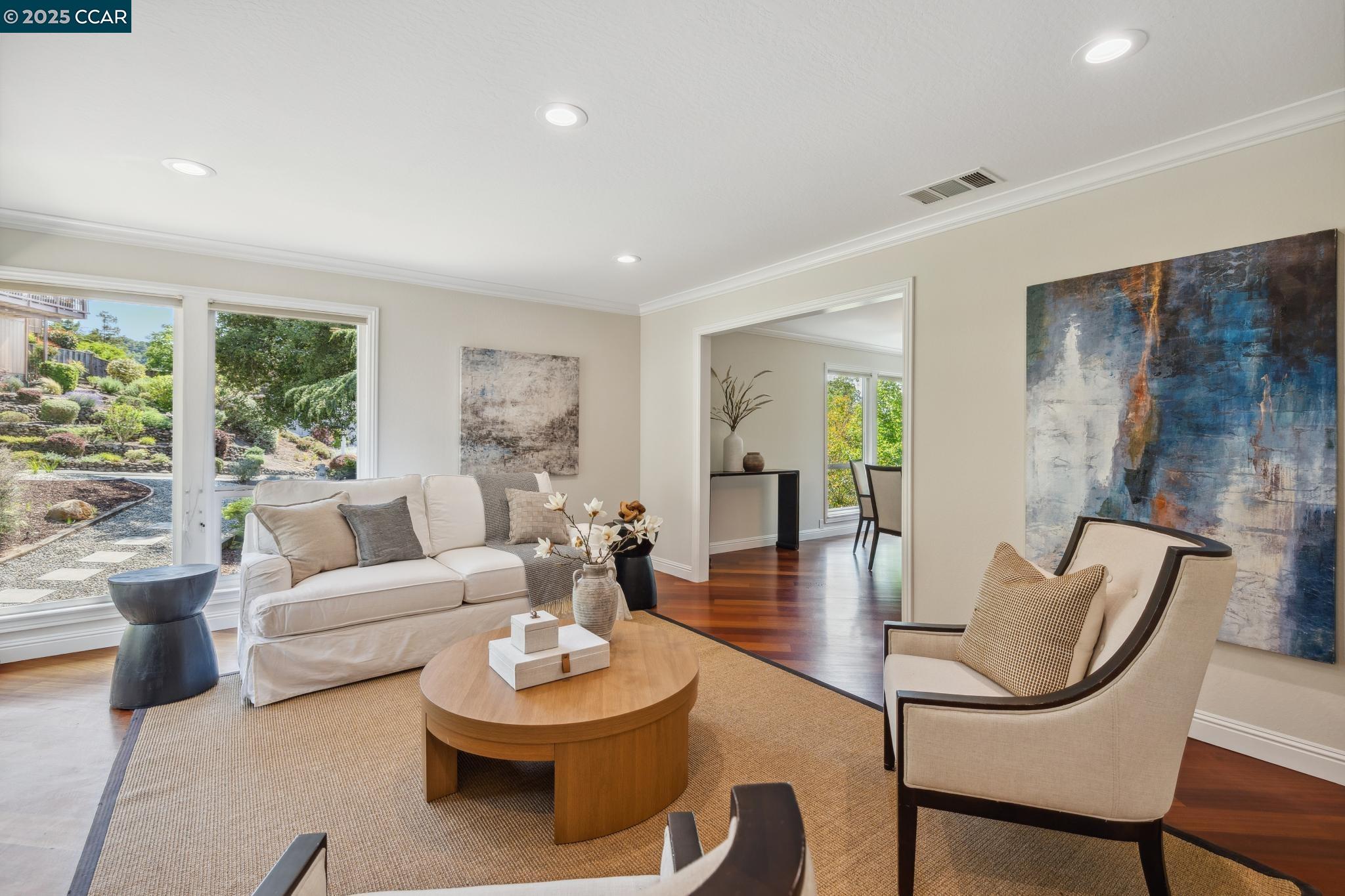 Detail Gallery Image 5 of 56 For 561 Morecroft Road, Lafayette,  CA 94549-5737 - 5 Beds | 4 Baths
