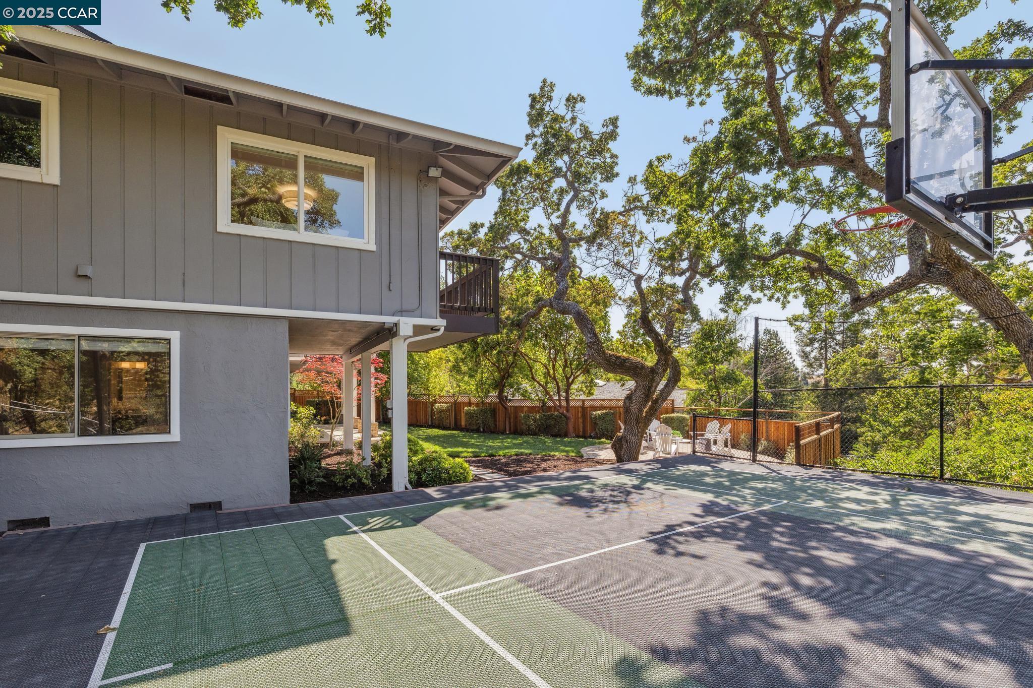 Detail Gallery Image 51 of 56 For 561 Morecroft Road, Lafayette,  CA 94549-5737 - 5 Beds | 4 Baths