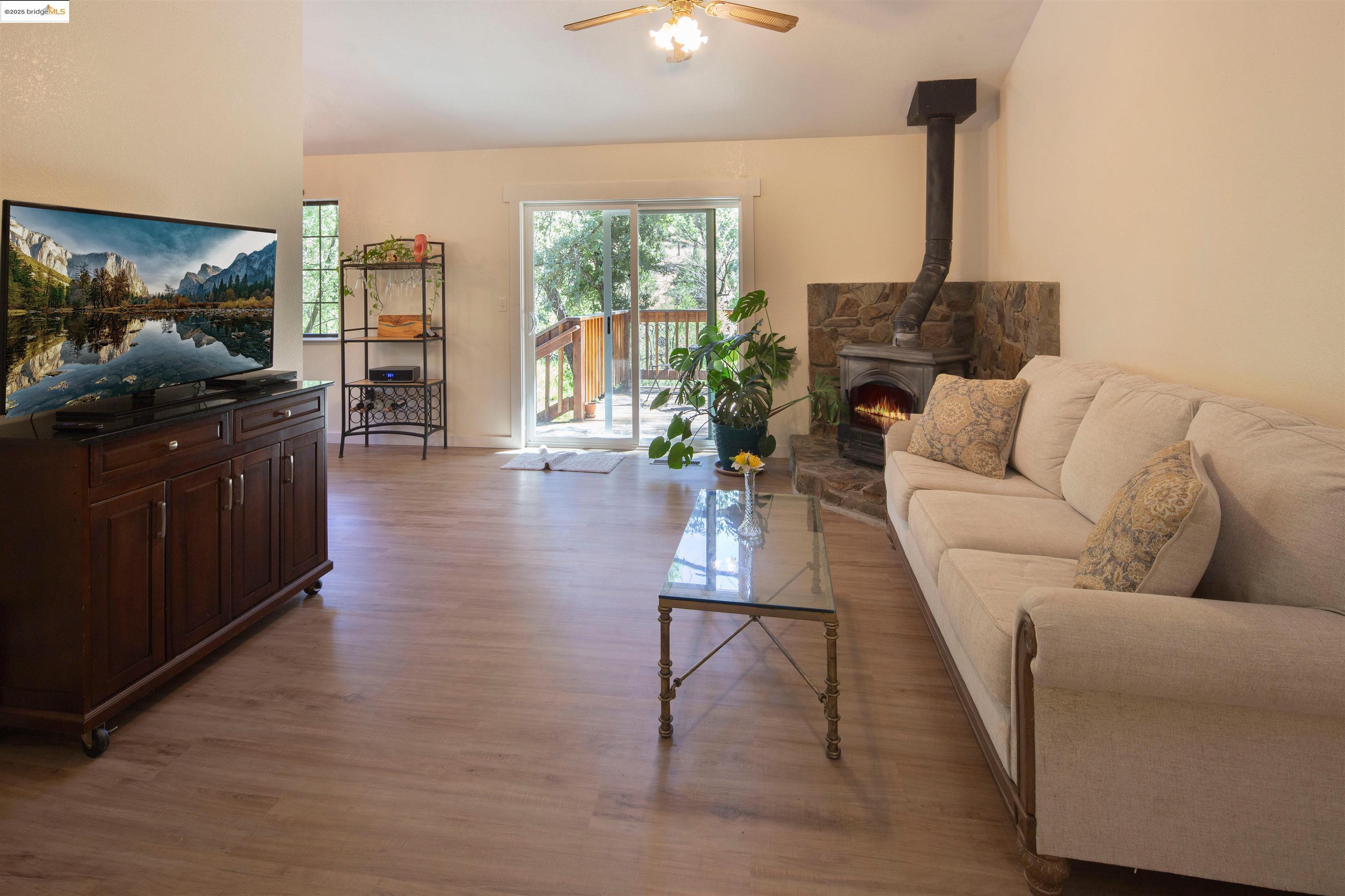 19955 Deerbrush Ct, Groveland, California 95321, 3 Bedrooms Bedrooms, 3 Rooms Rooms,2 BathroomsBathrooms,Residential,For Sale,19955 Deerbrush Ct,41106186