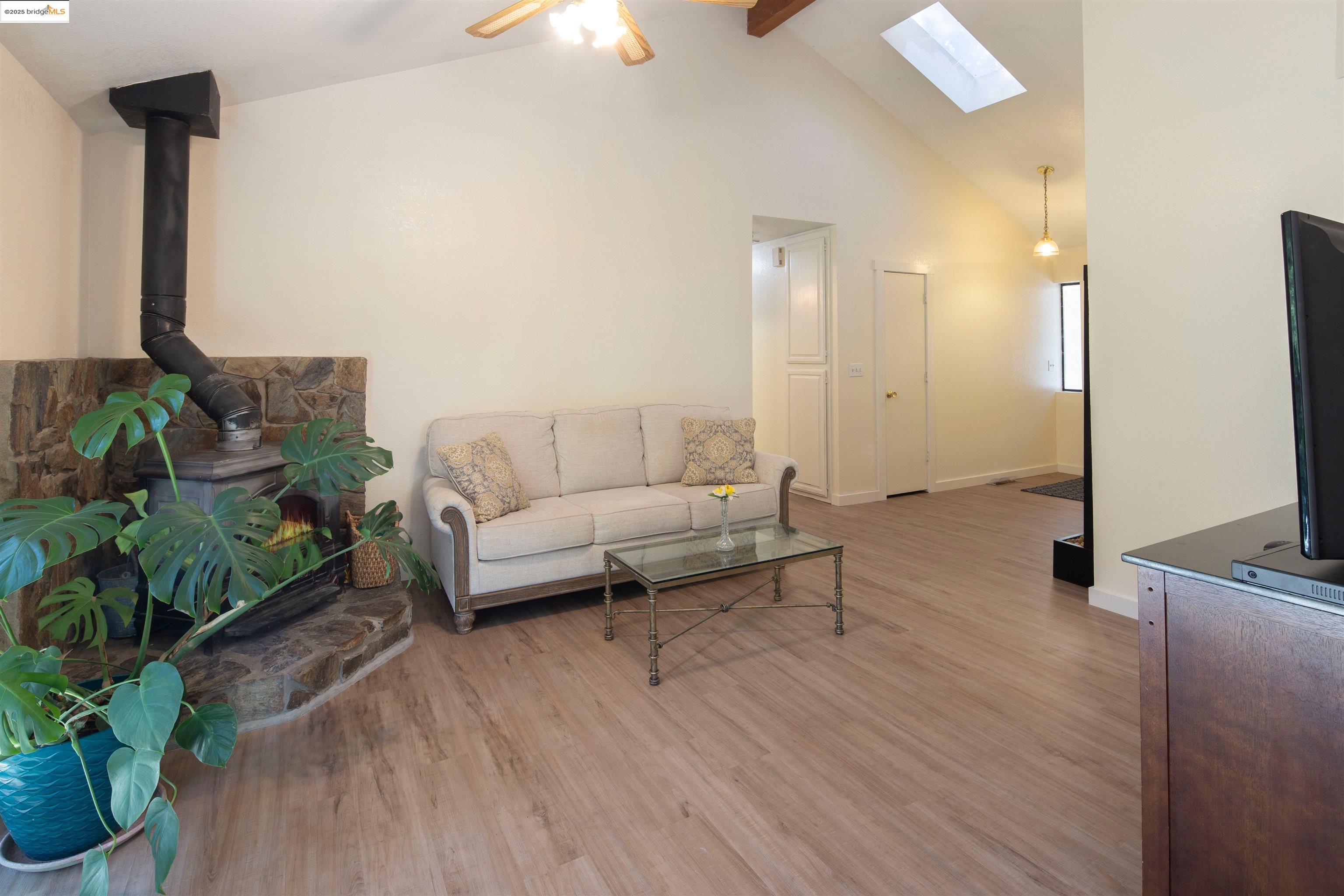 19955 Deerbrush Ct, Groveland, California 95321, 3 Bedrooms Bedrooms, 3 Rooms Rooms,2 BathroomsBathrooms,Residential,For Sale,19955 Deerbrush Ct,41106186