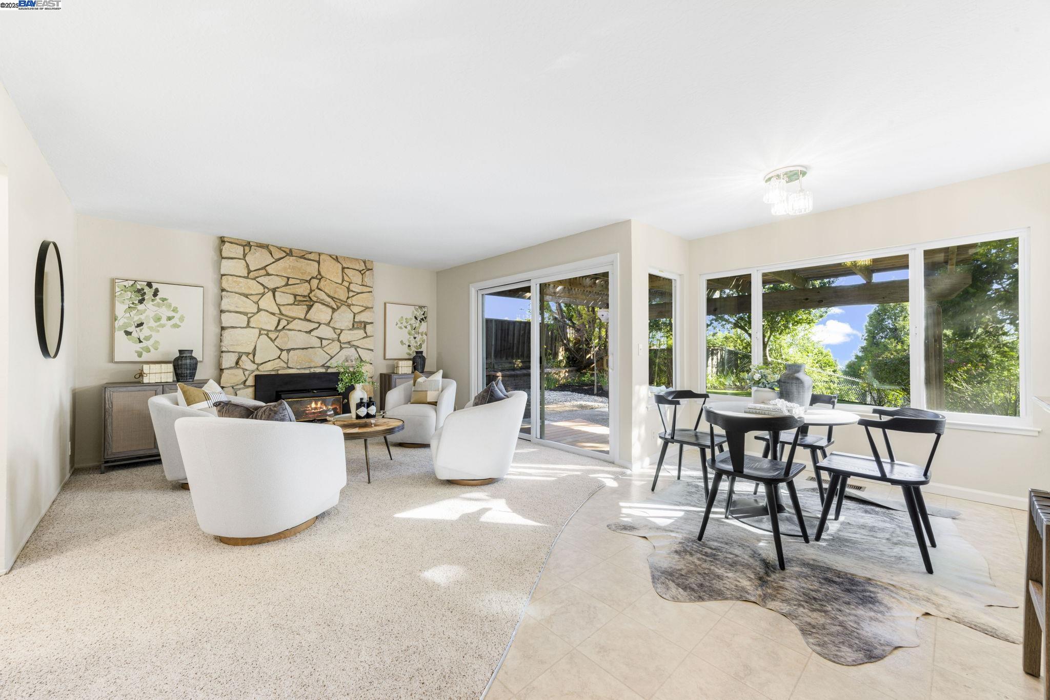 Detail Gallery Image 16 of 37 For 18575 Mesa Verde Way, Castro Valley,  CA 94552 - 4 Beds | 2/1 Baths