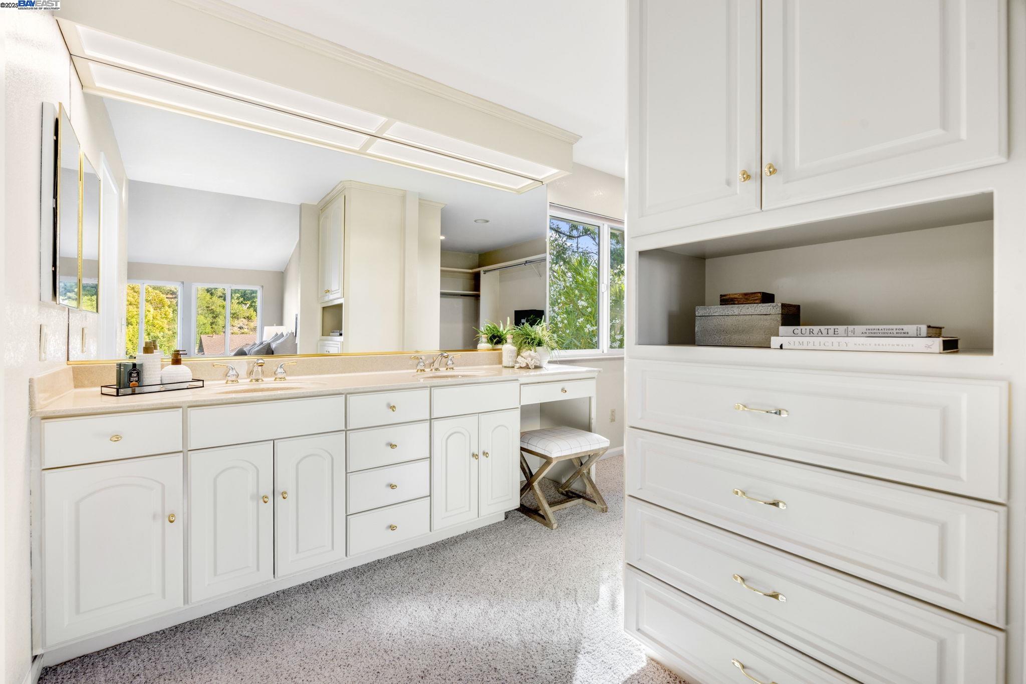 Detail Gallery Image 22 of 37 For 18575 Mesa Verde Way, Castro Valley,  CA 94552 - 4 Beds | 2/1 Baths