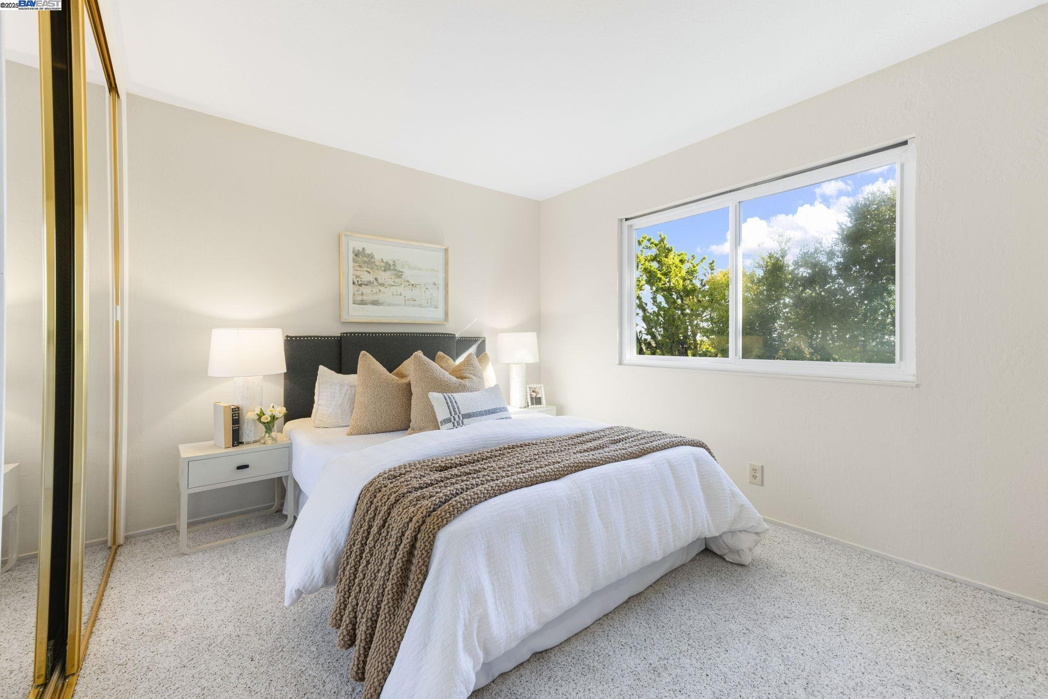 Detail Gallery Image 29 of 37 For 18575 Mesa Verde Way, Castro Valley,  CA 94552 - 4 Beds | 2/1 Baths