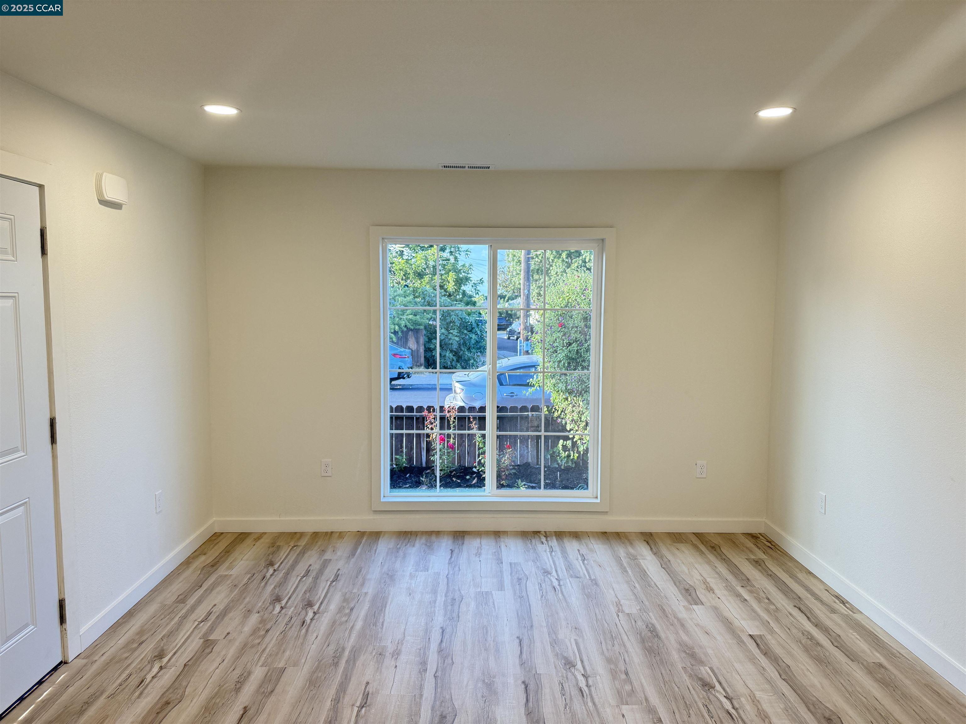 10 Belshaw St, Antioch, California 94509, 4 Bedrooms Bedrooms, 6 Rooms Rooms,3 BathroomsBathrooms,Residential,For Sale,10 Belshaw St,41106188