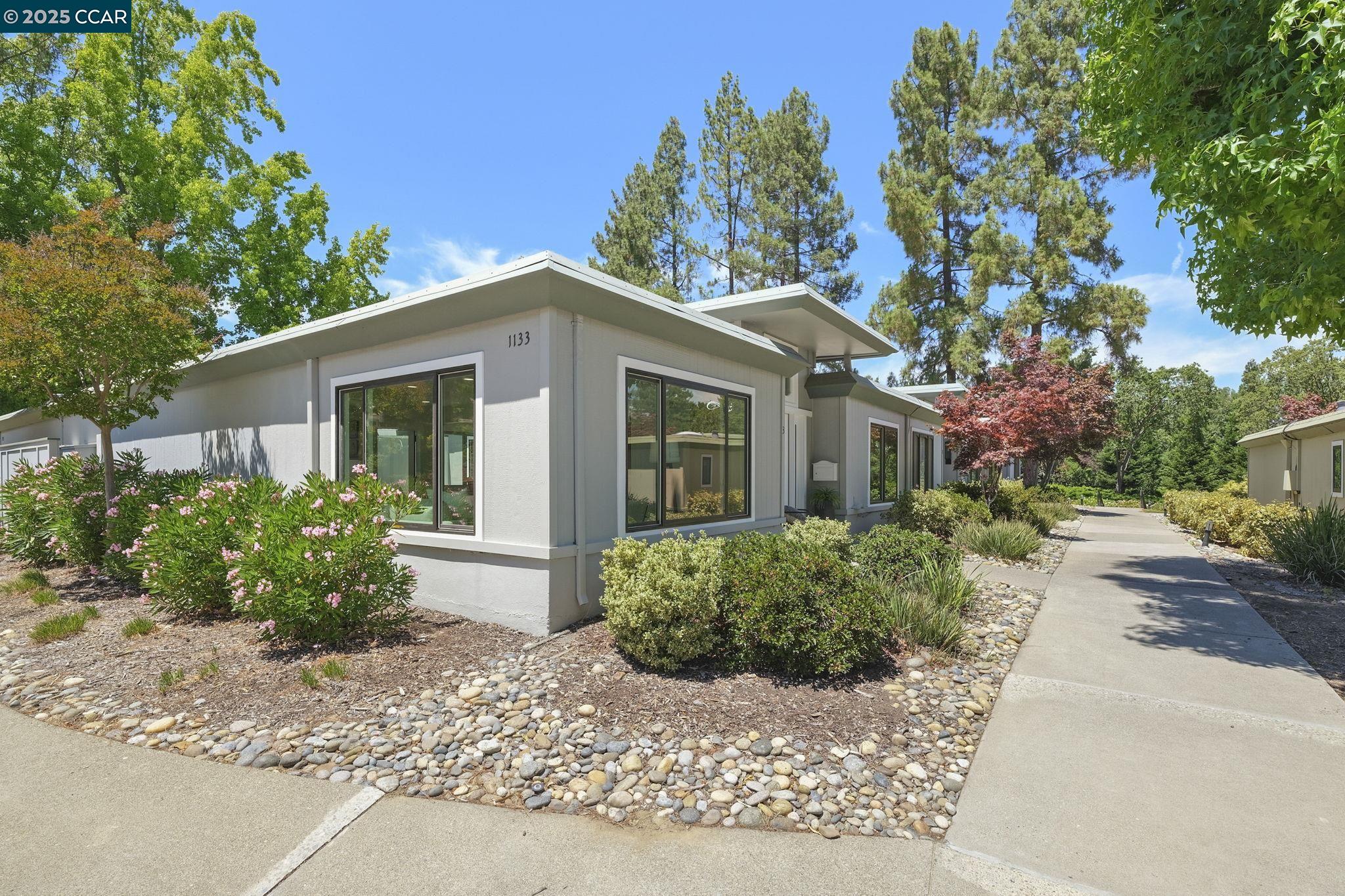 Photo #4: 41106189 Listing 