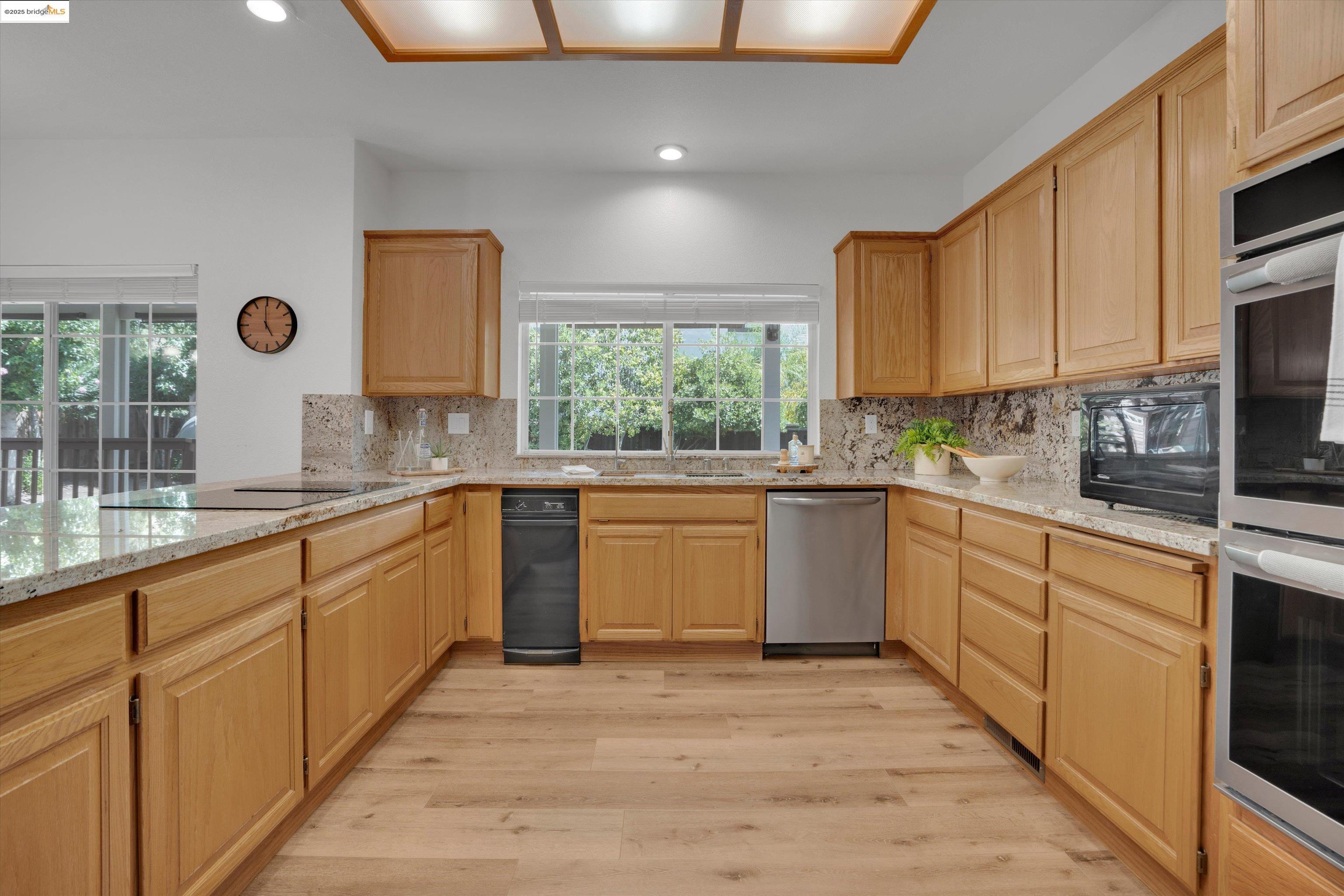 805 Devonshire Loop, Brentwood, California 94513, 4 Bedrooms Bedrooms, 10 Rooms Rooms,3 BathroomsBathrooms,Residential,For Sale,805 Devonshire Loop,41106190