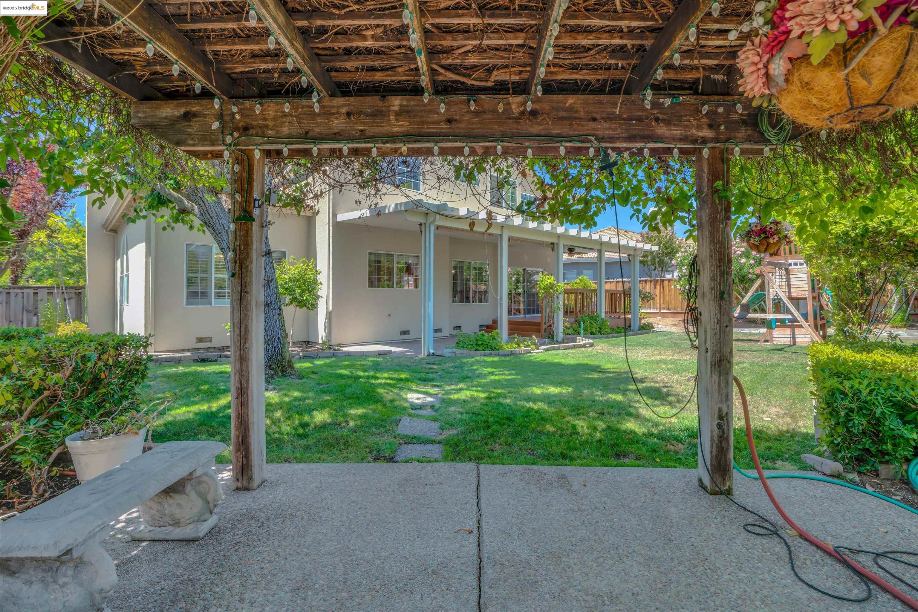 805 Devonshire Loop, Brentwood, California 94513, 4 Bedrooms Bedrooms, 10 Rooms Rooms,3 BathroomsBathrooms,Residential,For Sale,805 Devonshire Loop,41106190