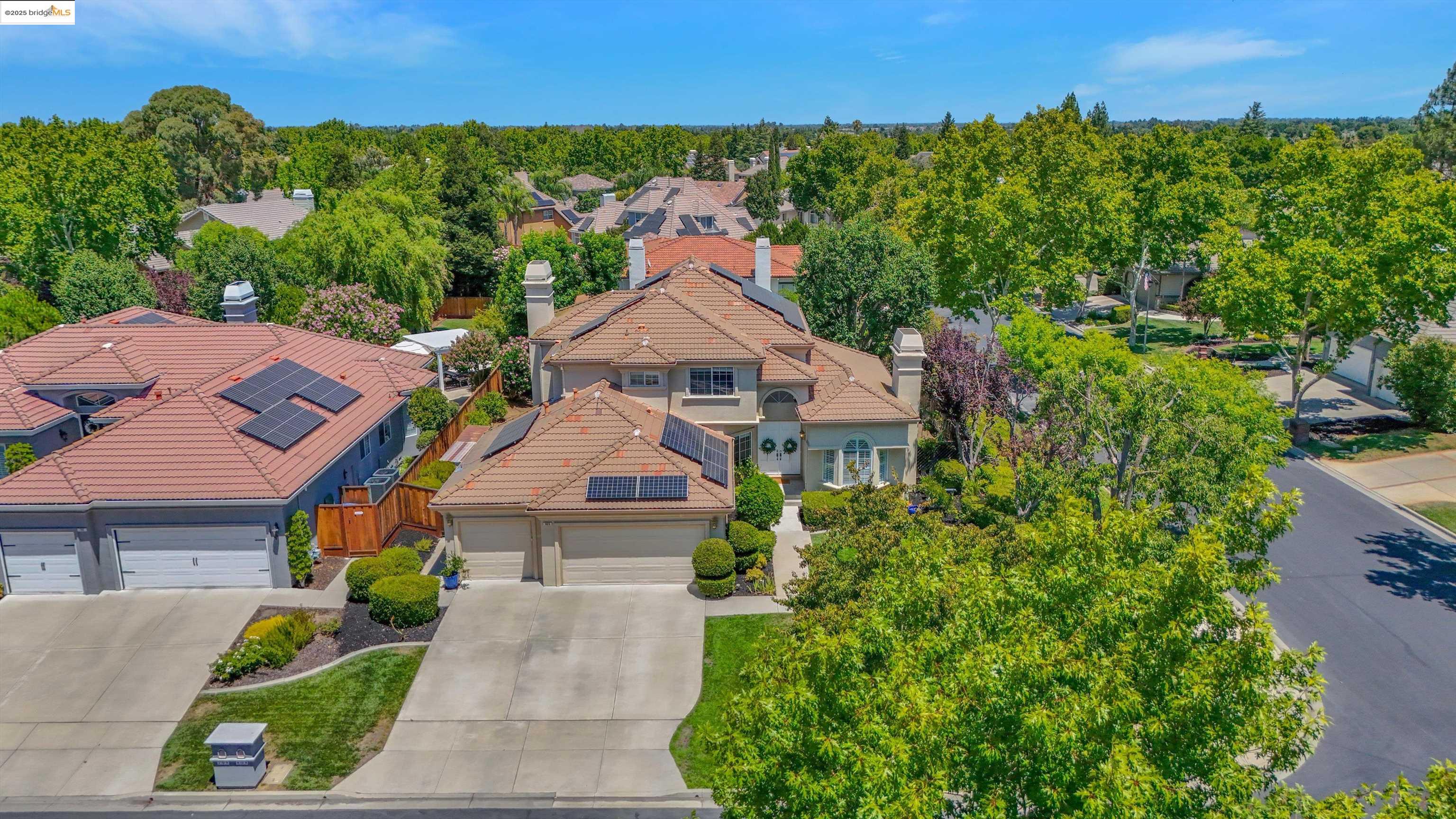 805 Devonshire Loop, Brentwood, California 94513, 4 Bedrooms Bedrooms, 10 Rooms Rooms,3 BathroomsBathrooms,Residential,For Sale,805 Devonshire Loop,41106190