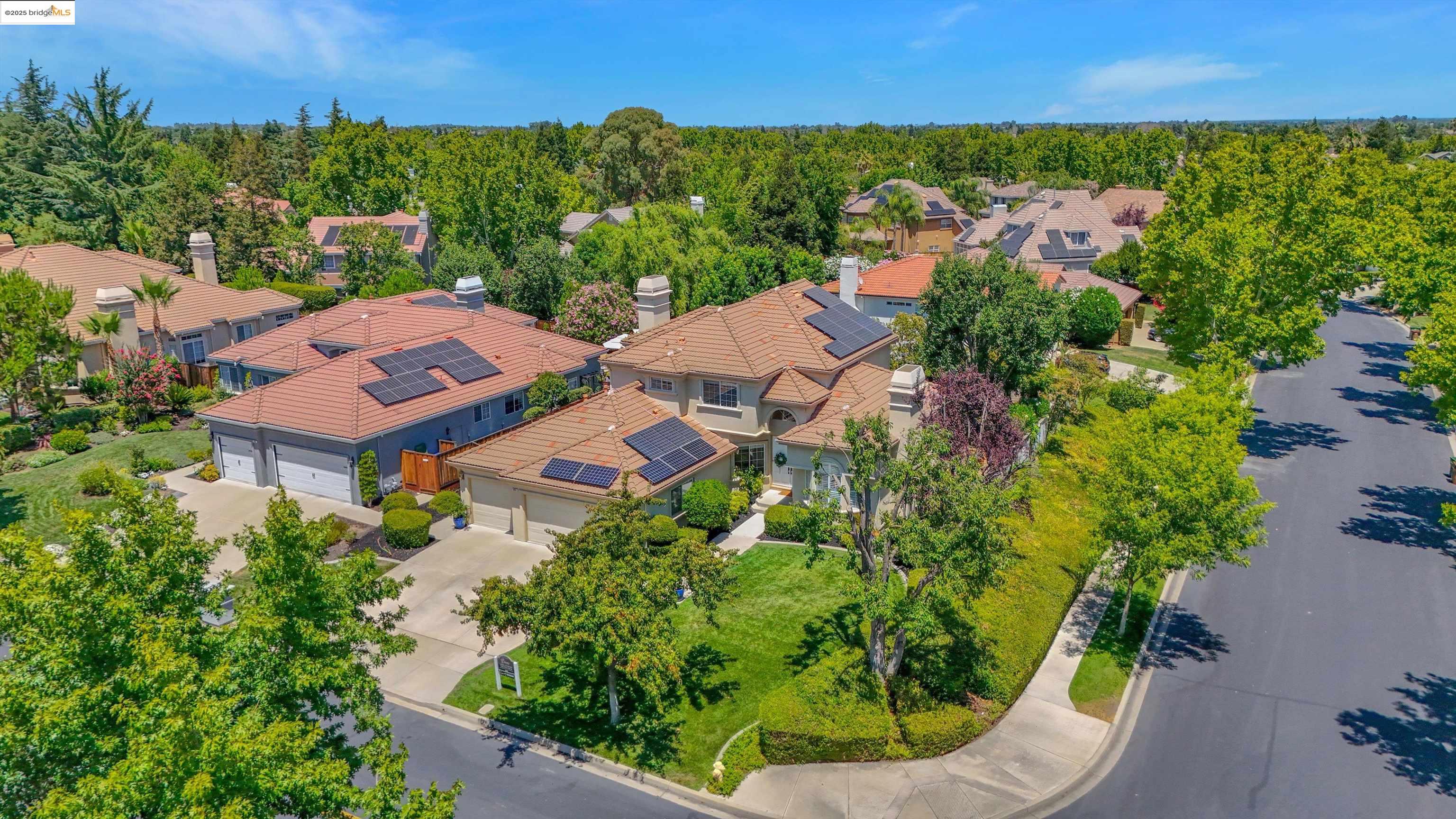 805 Devonshire Loop, Brentwood, California 94513, 4 Bedrooms Bedrooms, 10 Rooms Rooms,3 BathroomsBathrooms,Residential,For Sale,805 Devonshire Loop,41106190