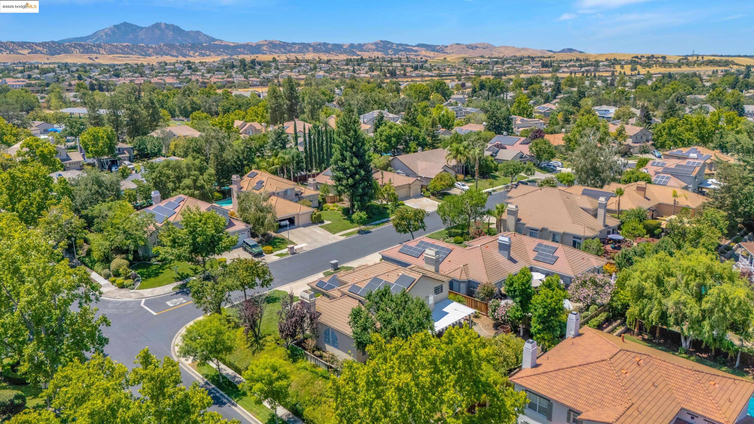 805 Devonshire Loop, Brentwood, California 94513, 4 Bedrooms Bedrooms, 10 Rooms Rooms,3 BathroomsBathrooms,Residential,For Sale,805 Devonshire Loop,41106190