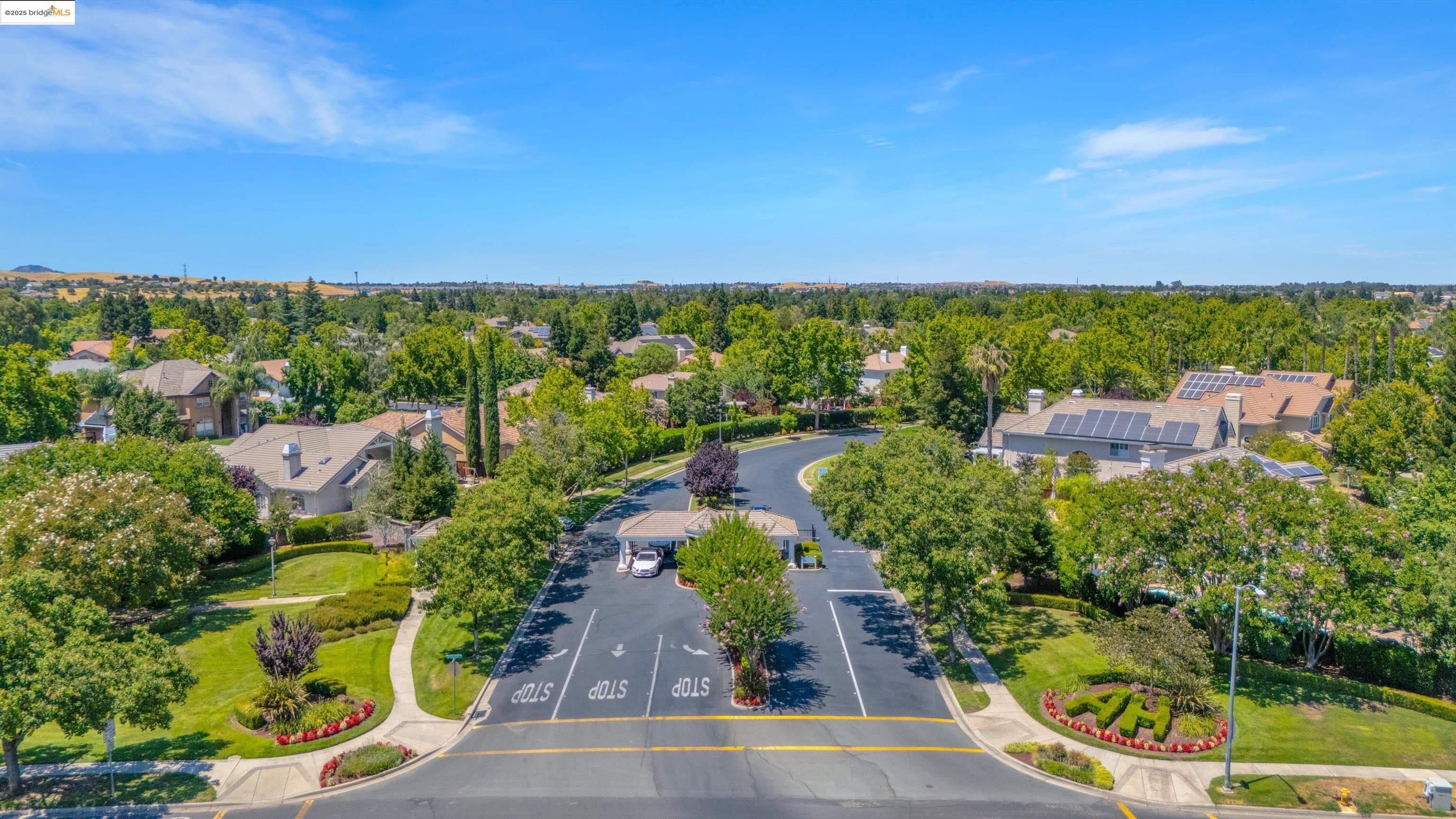 805 Devonshire Loop, Brentwood, California 94513, 4 Bedrooms Bedrooms, 10 Rooms Rooms,3 BathroomsBathrooms,Residential,For Sale,805 Devonshire Loop,41106190