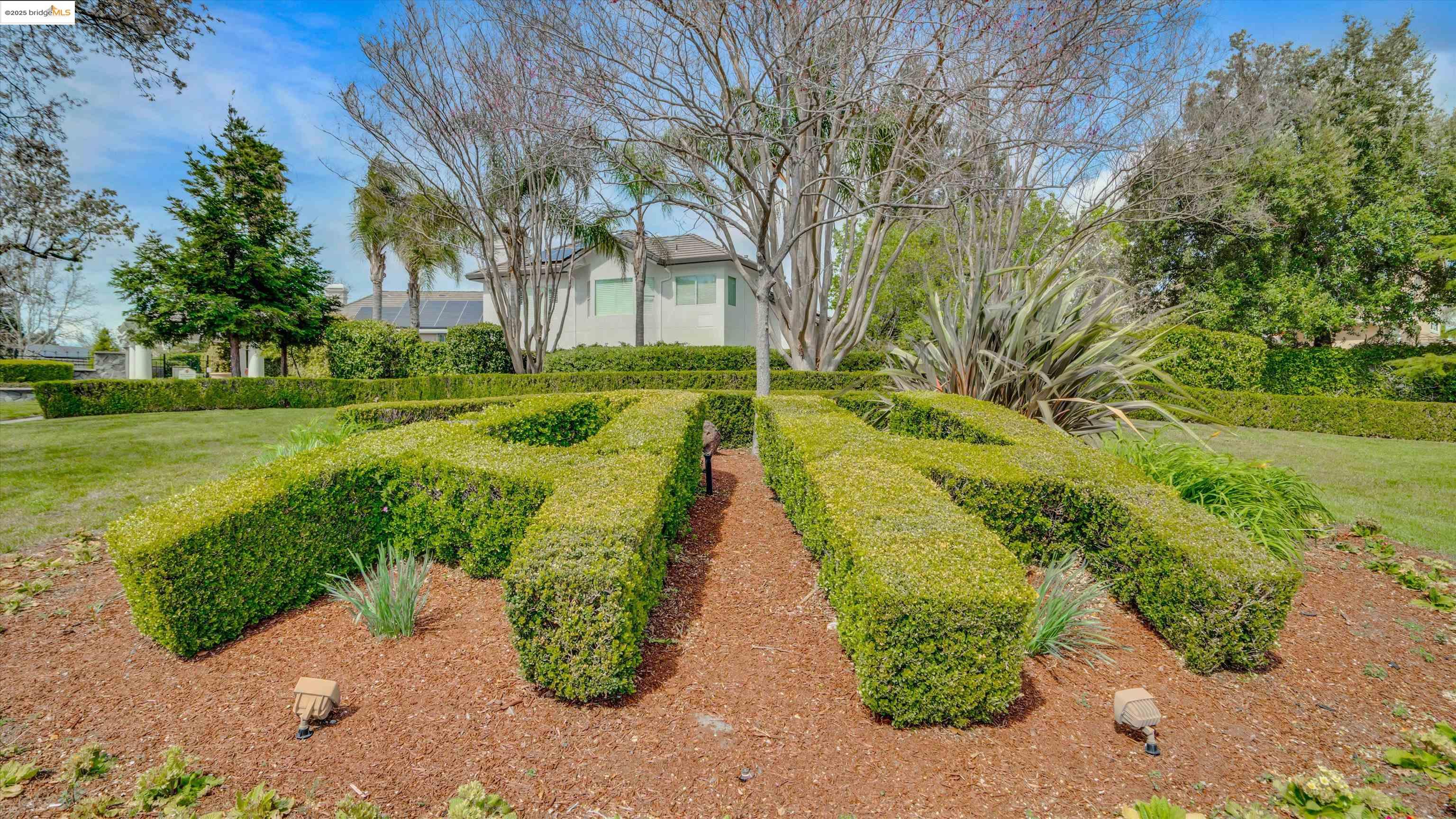 805 Devonshire Loop, Brentwood, California 94513, 4 Bedrooms Bedrooms, 10 Rooms Rooms,3 BathroomsBathrooms,Residential,For Sale,805 Devonshire Loop,41106190