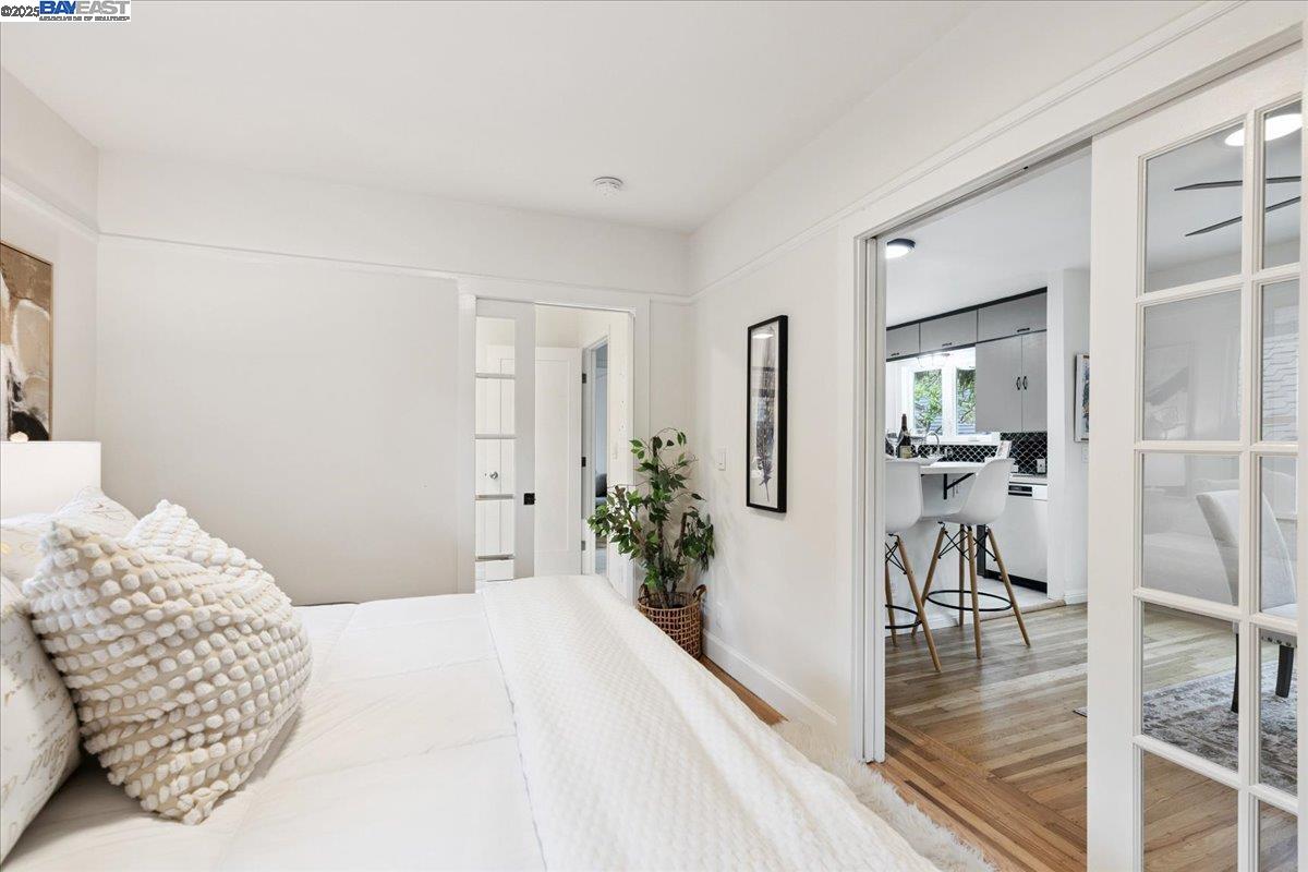 194 John St, Oakland, California 94611, 2 Bedrooms Bedrooms, 5 Rooms Rooms,1 BathroomBathrooms,Residential,For Sale,194 John St,41106192
