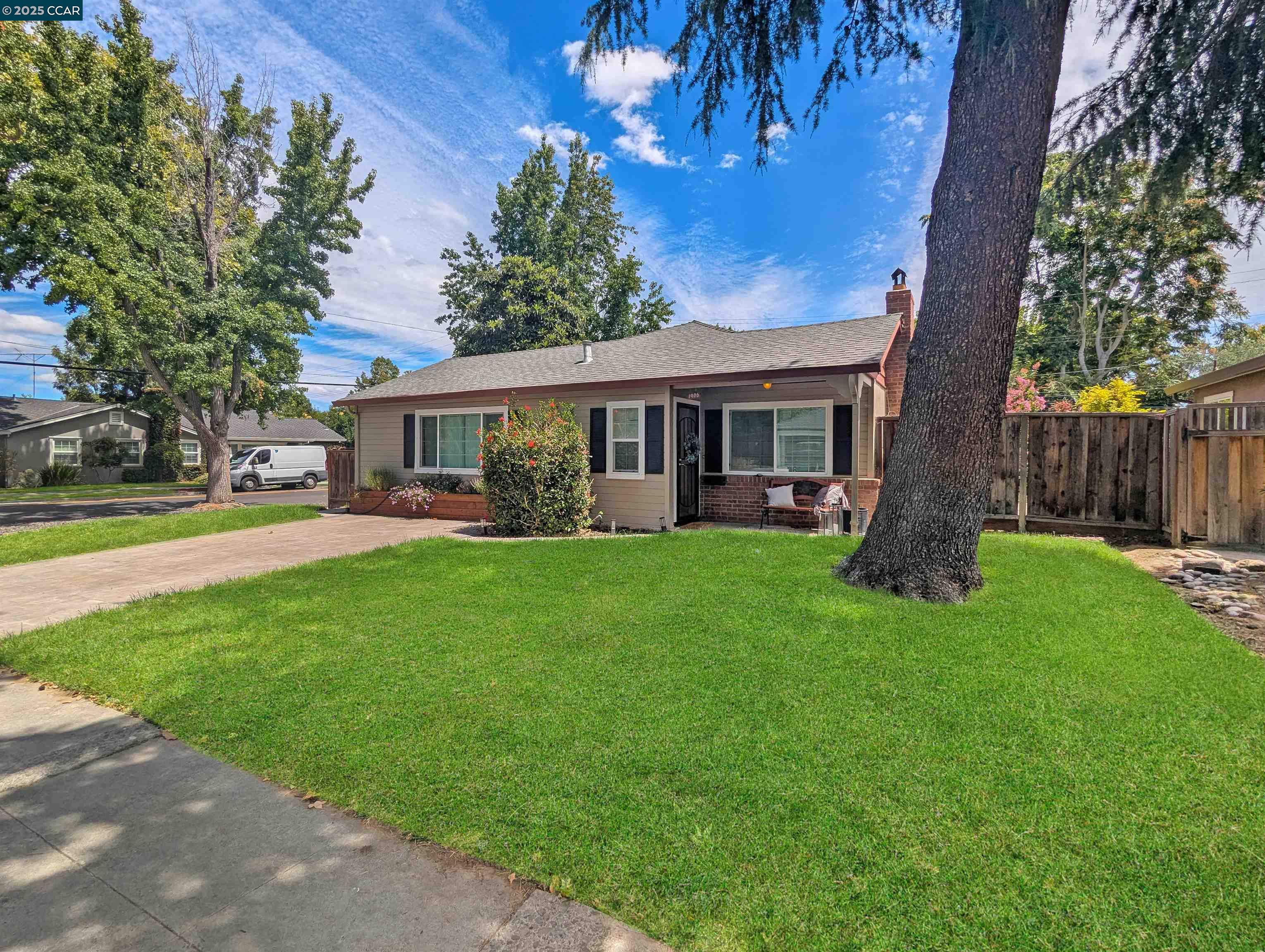 1906 Coastland Ave, San Jose, California 95125, 3 Bedrooms Bedrooms, 6 Rooms Rooms,2 BathroomsBathrooms,Residential Lease,For Rent,1906 Coastland Ave,41106195