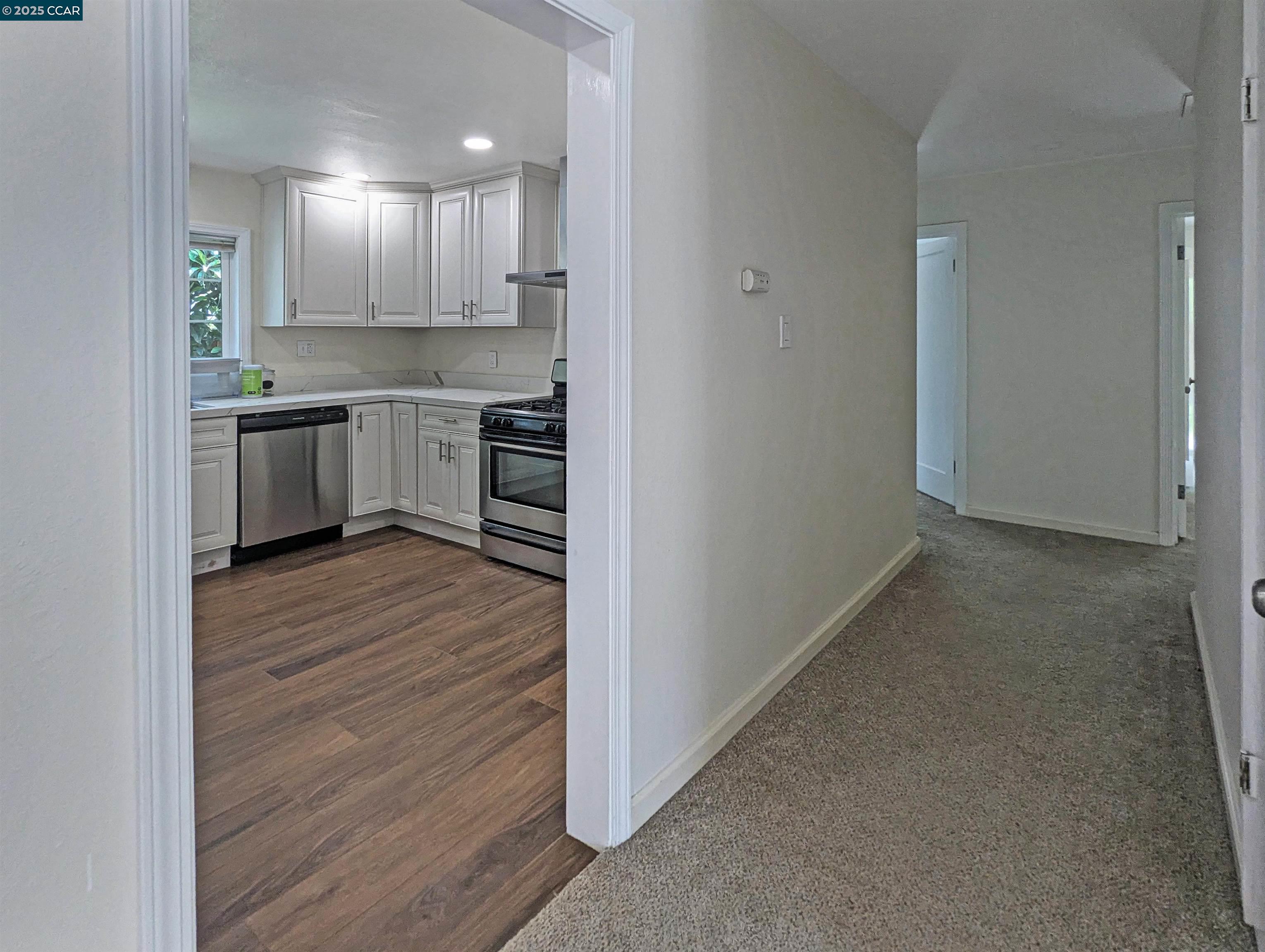 1906 Coastland Ave, San Jose, California 95125, 3 Bedrooms Bedrooms, 6 Rooms Rooms,2 BathroomsBathrooms,Residential Lease,For Rent,1906 Coastland Ave,41106195