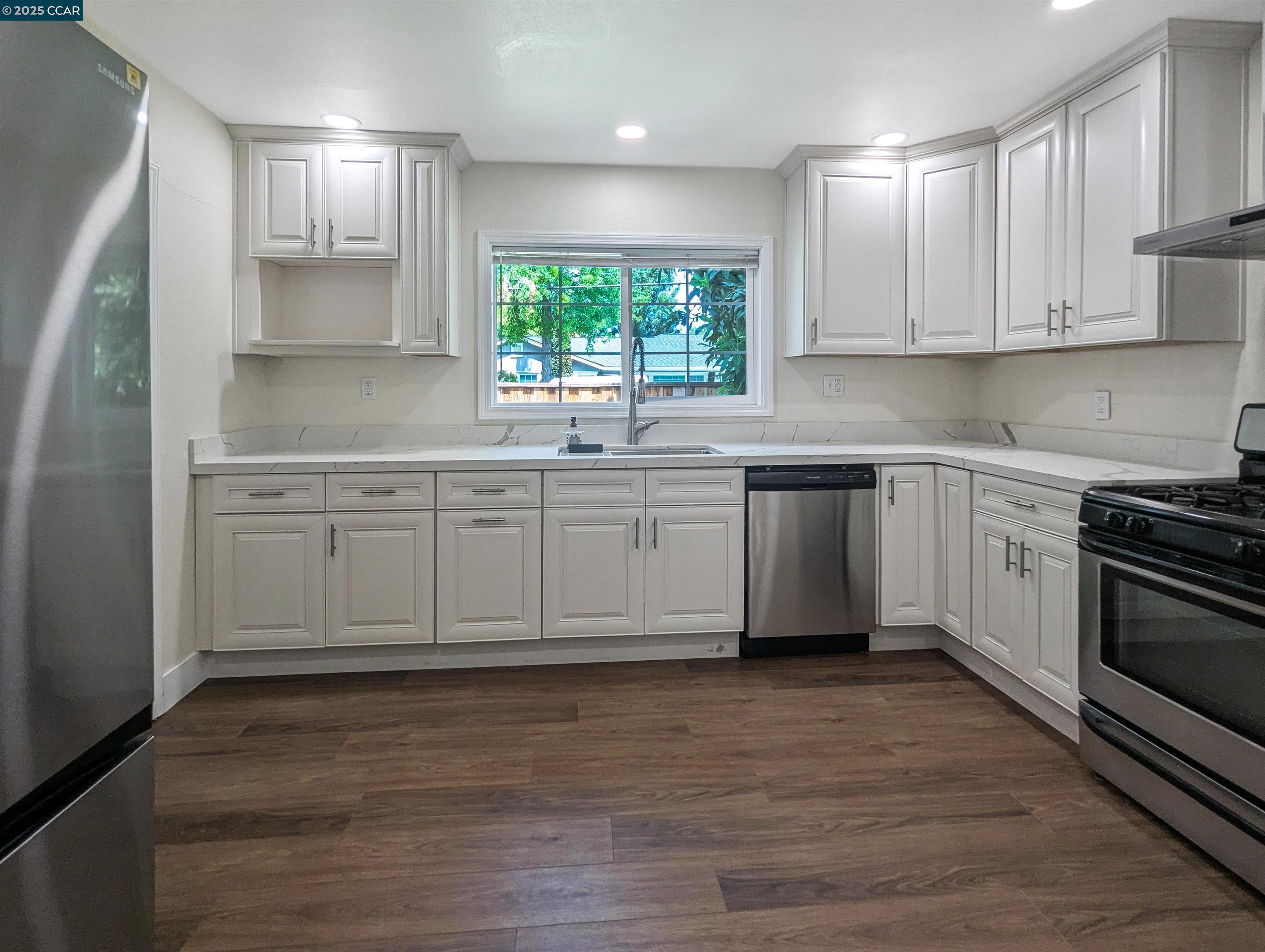 1906 Coastland Ave, San Jose, California 95125, 3 Bedrooms Bedrooms, 6 Rooms Rooms,2 BathroomsBathrooms,Residential Lease,For Rent,1906 Coastland Ave,41106195