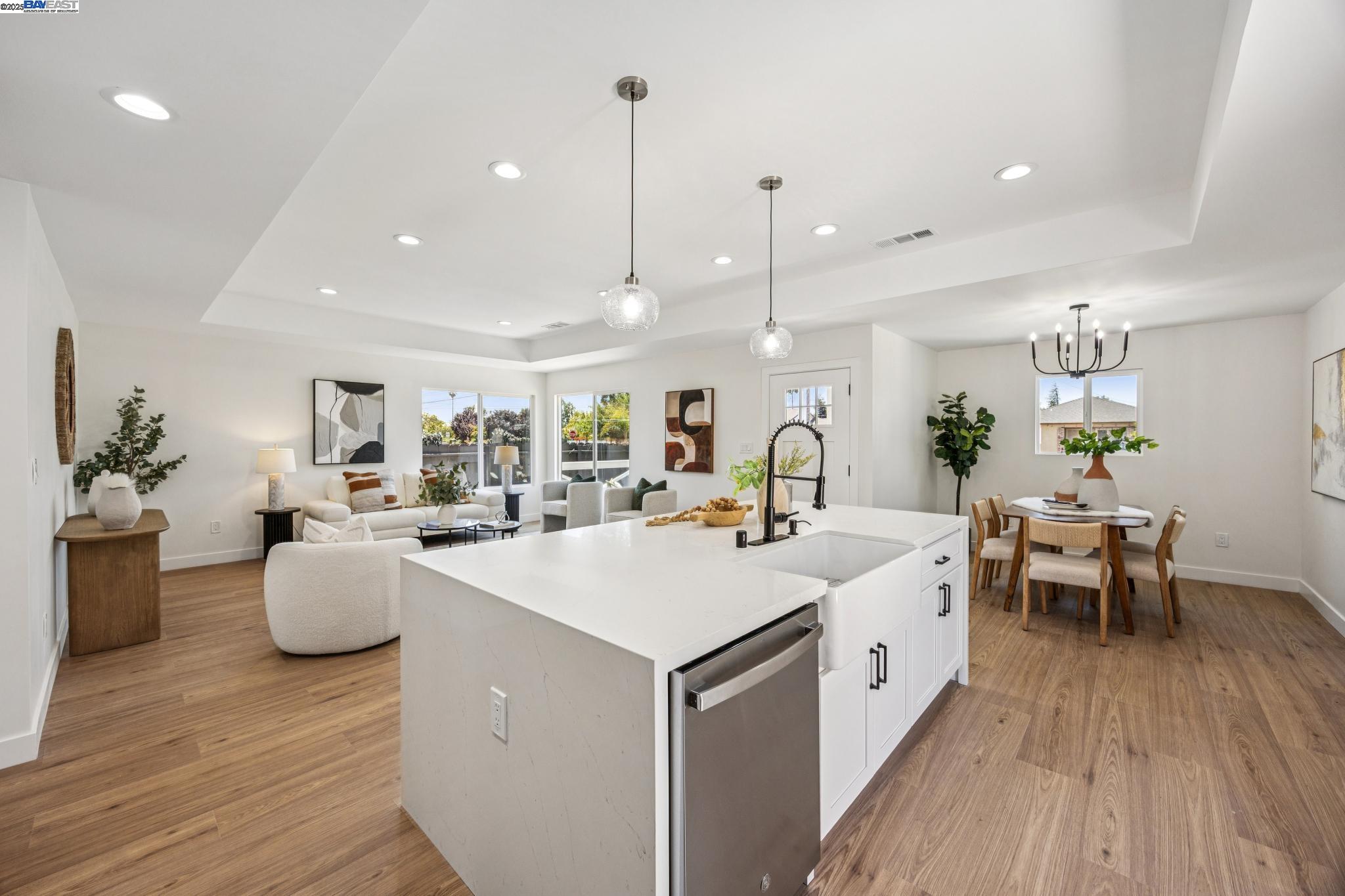 36664 Magnolia St, Newark, California 94560, 4 Bedrooms Bedrooms, 8 Rooms Rooms,2 BathroomsBathrooms,Residential,For Sale,36664 Magnolia St,41106200