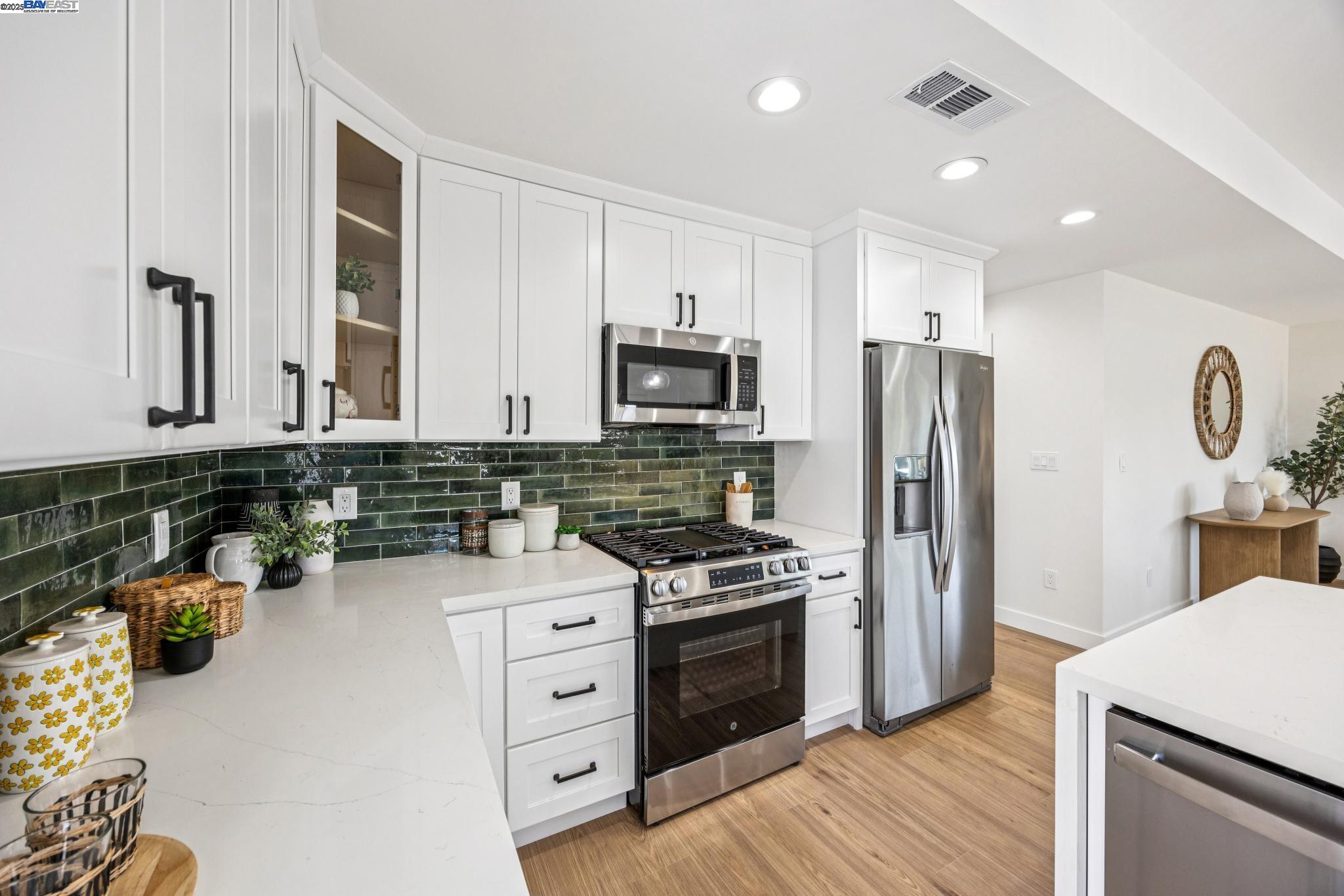 36664 Magnolia St, Newark, California 94560, 4 Bedrooms Bedrooms, 8 Rooms Rooms,2 BathroomsBathrooms,Residential,For Sale,36664 Magnolia St,41106200