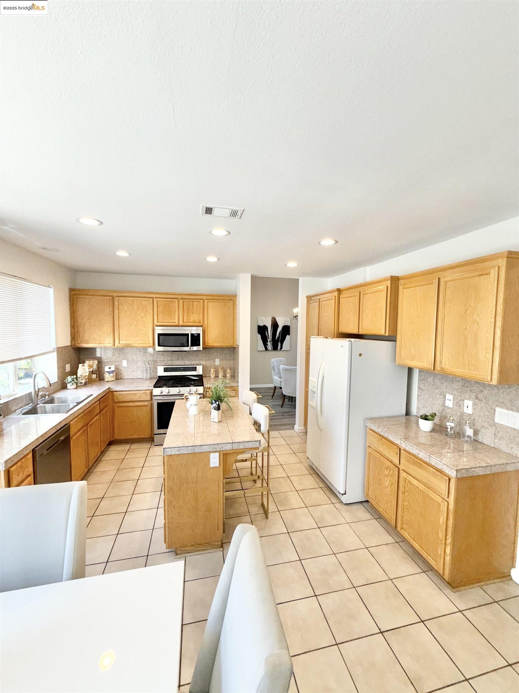 1856 Mount Conness Way, Antioch, California 94531, 5 Bedrooms Bedrooms, 11 Rooms Rooms,3 BathroomsBathrooms,Residential,For Sale,1856 Mount Conness Way,41106201