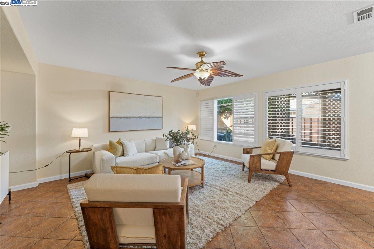 Detail Gallery Image 16 of 60 For 4709 Bartram Run Ct, Stockton,  CA 95212 - 6 Beds | 3 Baths