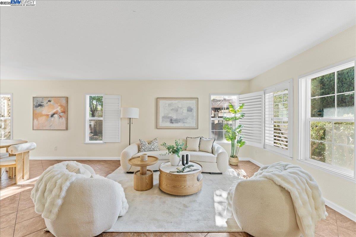 Detail Gallery Image 6 of 60 For 4709 Bartram Run Ct, Stockton,  CA 95212 - 6 Beds | 3 Baths