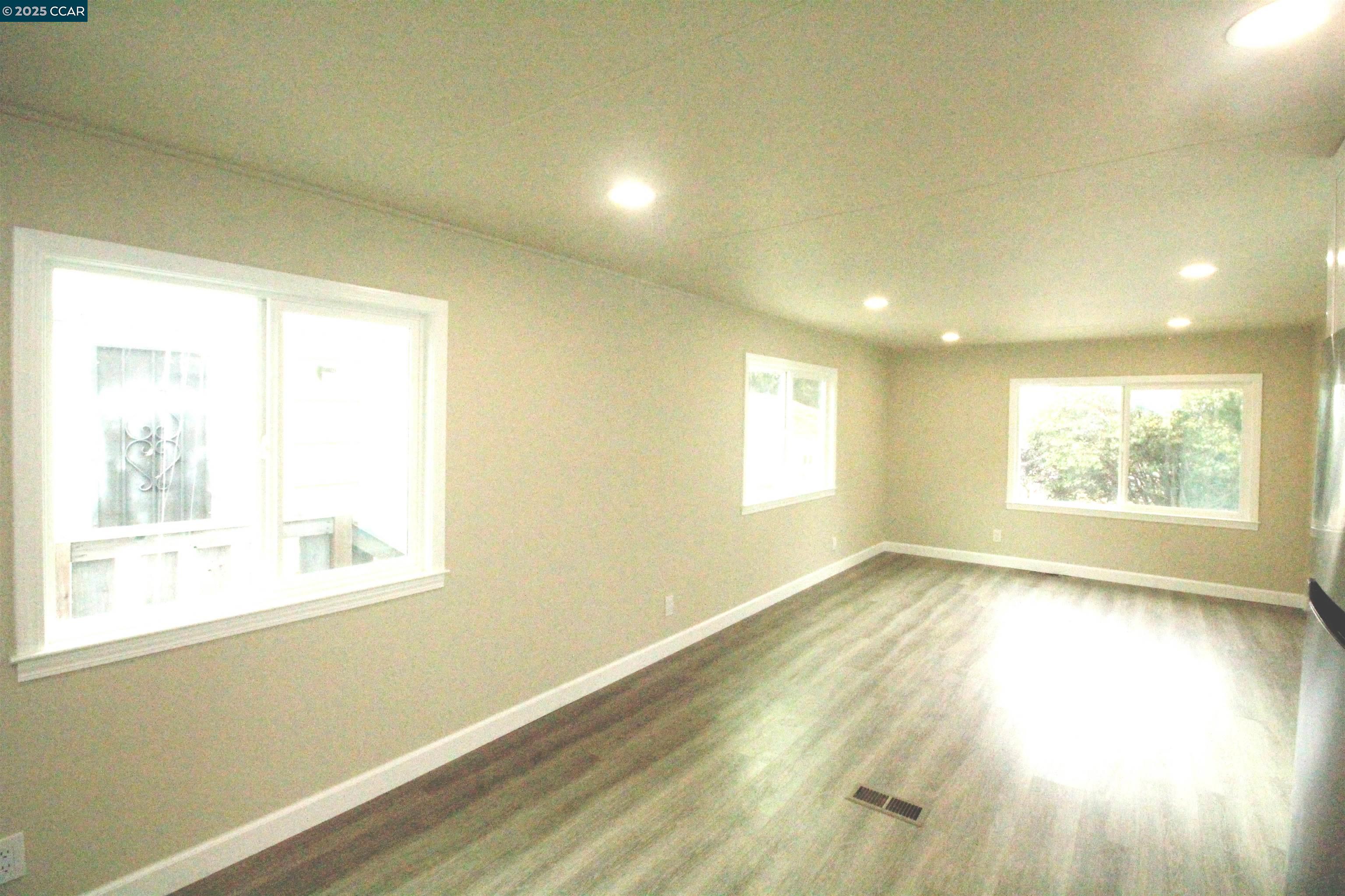 Detail Gallery Image 7 of 20 For 2990 San Pablo Dam Road #2,  San Pablo,  CA 94806 - 1 Beds | 1 Baths