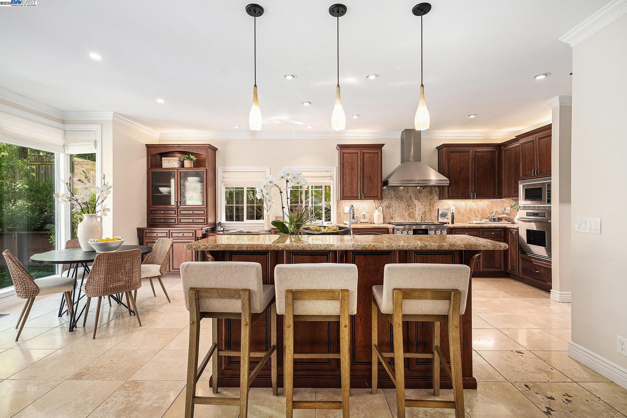 Detail Gallery Image 17 of 52 For 120 Windover Dr, Danville,  CA 94506 - 5 Beds | 4 Baths