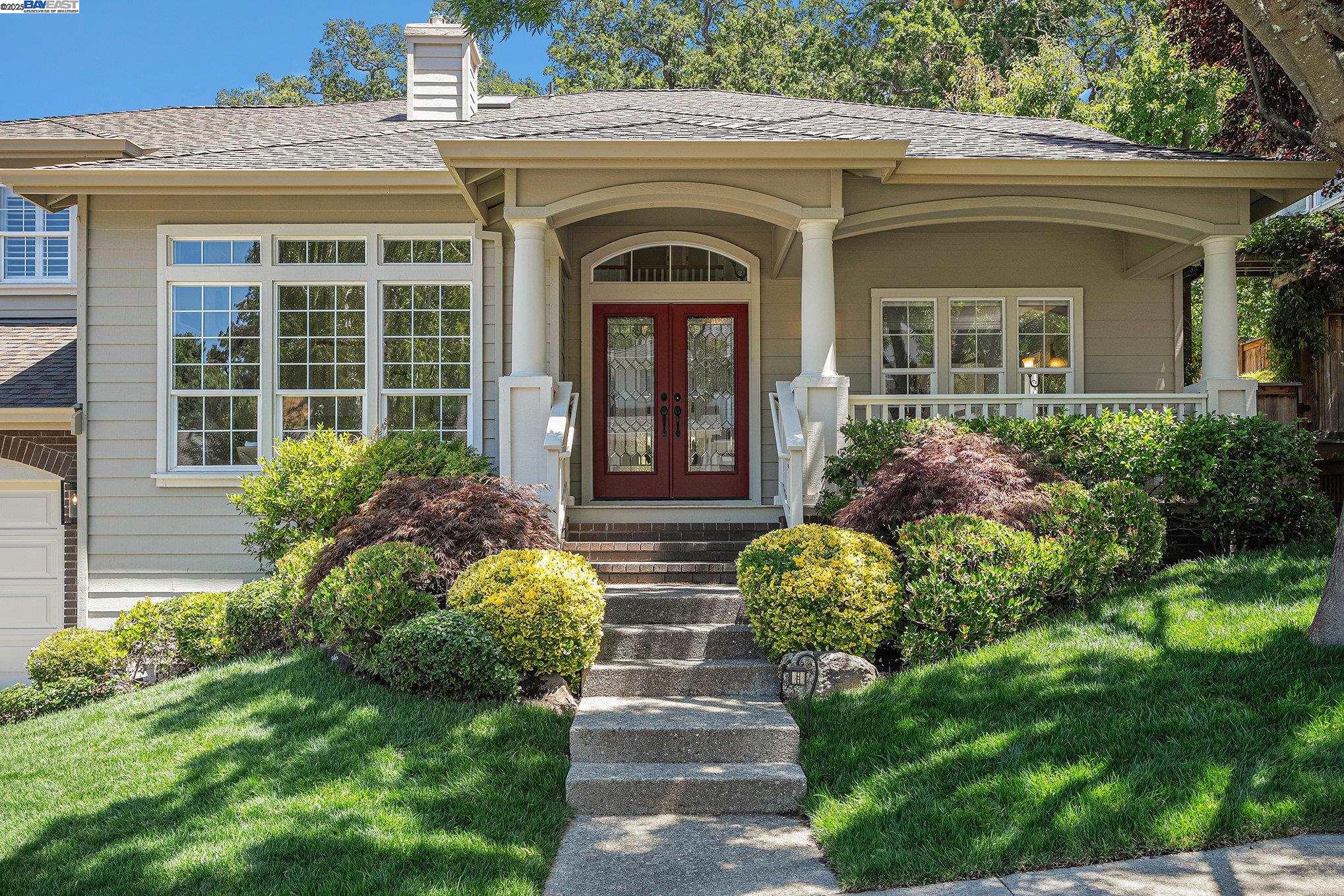 Detail Gallery Image 3 of 52 For 120 Windover Dr, Danville,  CA 94506 - 5 Beds | 4 Baths