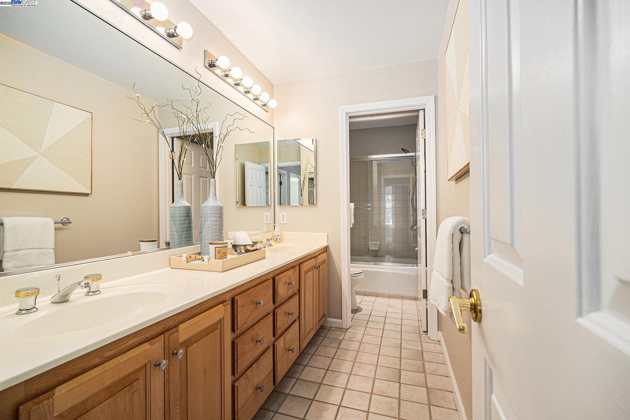 Detail Gallery Image 35 of 52 For 120 Windover Dr, Danville,  CA 94506 - 5 Beds | 4 Baths