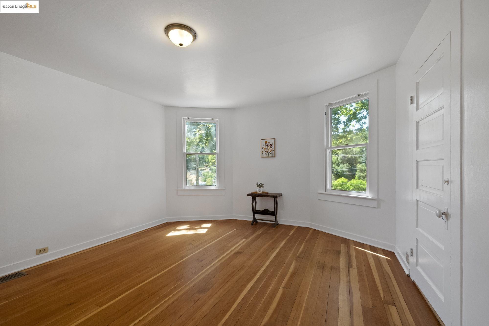 55 Tuolumne St, Sonora, California 95370, 2 Bedrooms Bedrooms, 5 Rooms Rooms,2 BathroomsBathrooms,Residential,For Sale,55 Tuolumne St,41106209