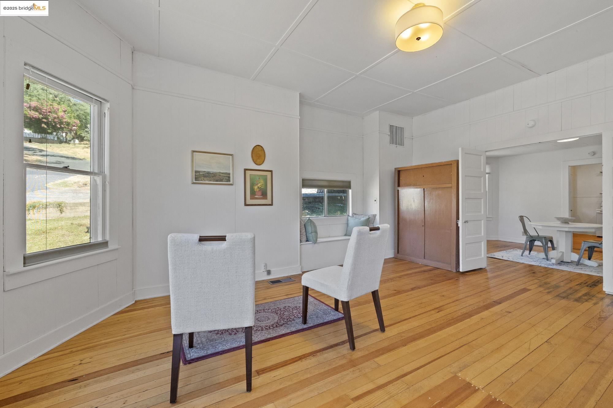 55 Tuolumne St, Sonora, California 95370, 2 Bedrooms Bedrooms, 5 Rooms Rooms,2 BathroomsBathrooms,Residential,For Sale,55 Tuolumne St,41106209