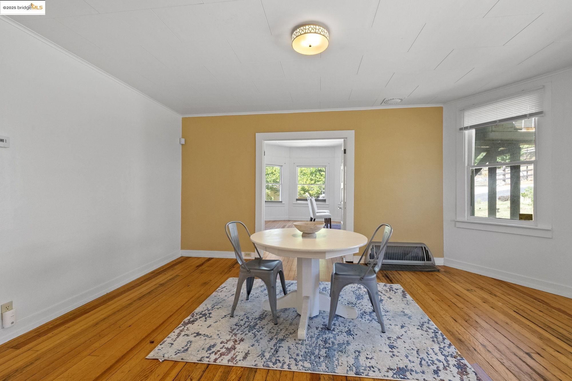 55 Tuolumne St, Sonora, California 95370, 2 Bedrooms Bedrooms, 5 Rooms Rooms,2 BathroomsBathrooms,Residential,For Sale,55 Tuolumne St,41106209