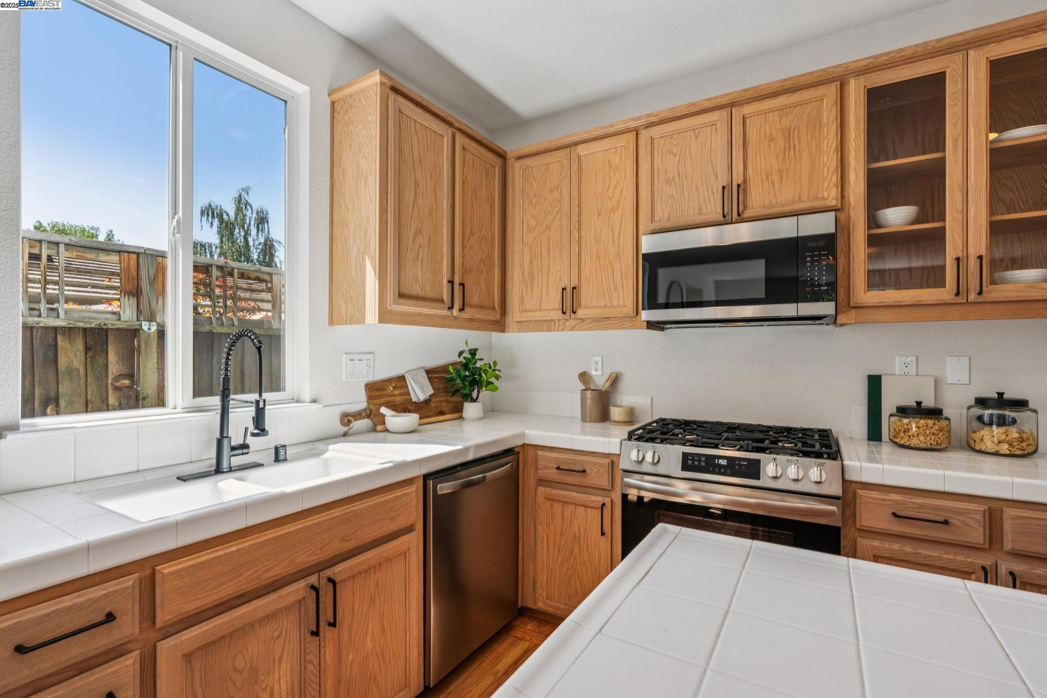 5929 Linwood Cmn, Livermore, California 94550, 3 Bedrooms Bedrooms, 6 Rooms Rooms,2 BathroomsBathrooms,Residential,For Sale,5929 Linwood Cmn,41106210