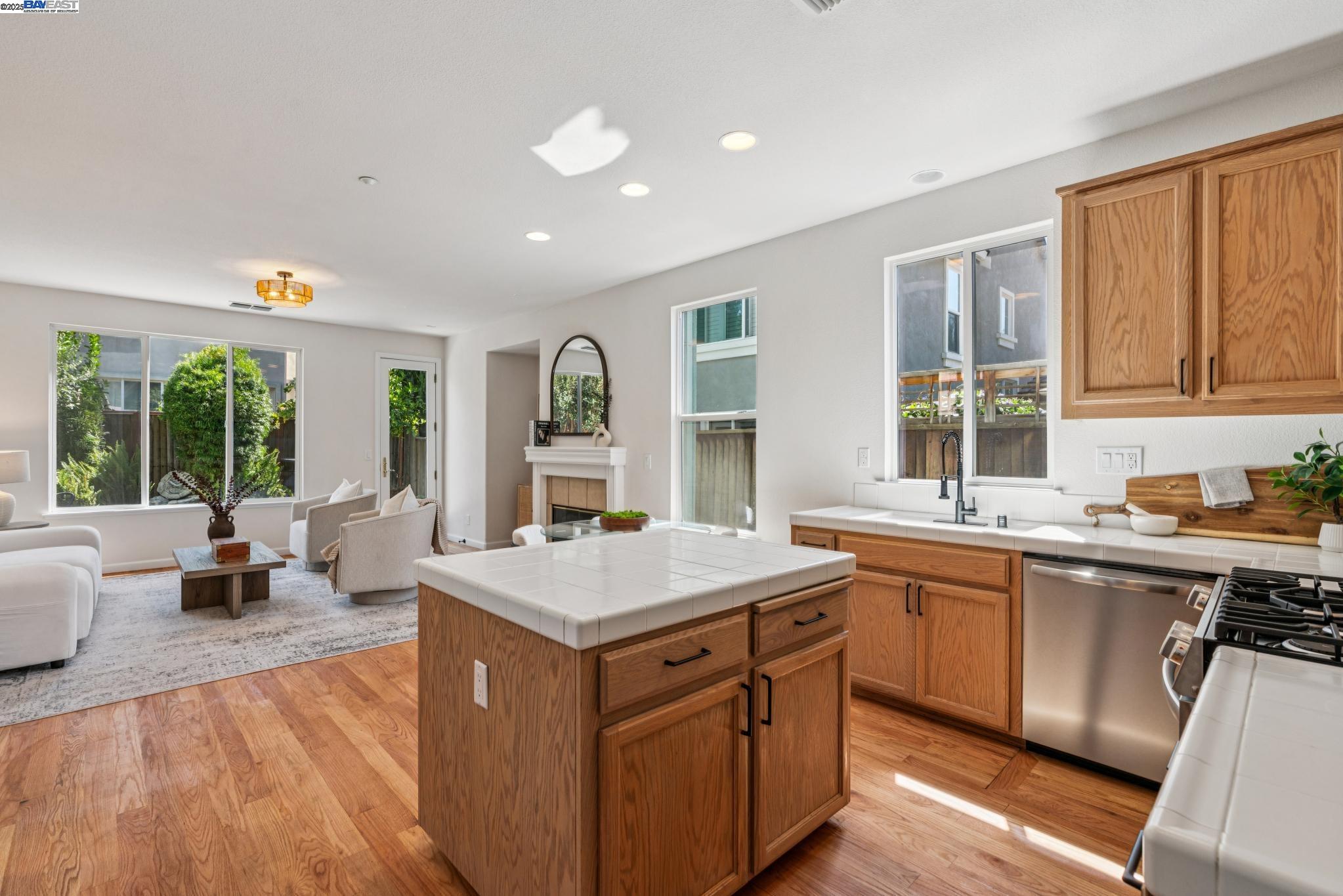 5929 Linwood Cmn, Livermore, California 94550, 3 Bedrooms Bedrooms, 6 Rooms Rooms,2 BathroomsBathrooms,Residential,For Sale,5929 Linwood Cmn,41106210