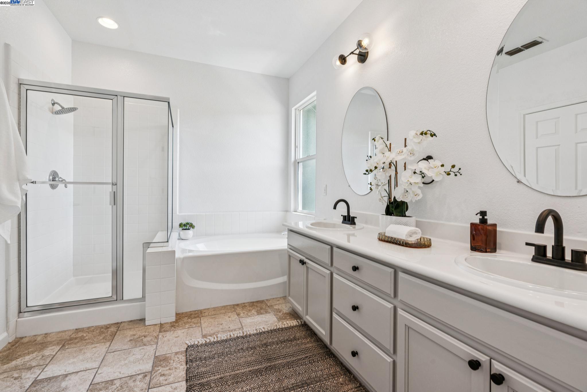 5929 Linwood Cmn, Livermore, California 94550, 3 Bedrooms Bedrooms, 6 Rooms Rooms,2 BathroomsBathrooms,Residential,For Sale,5929 Linwood Cmn,41106210