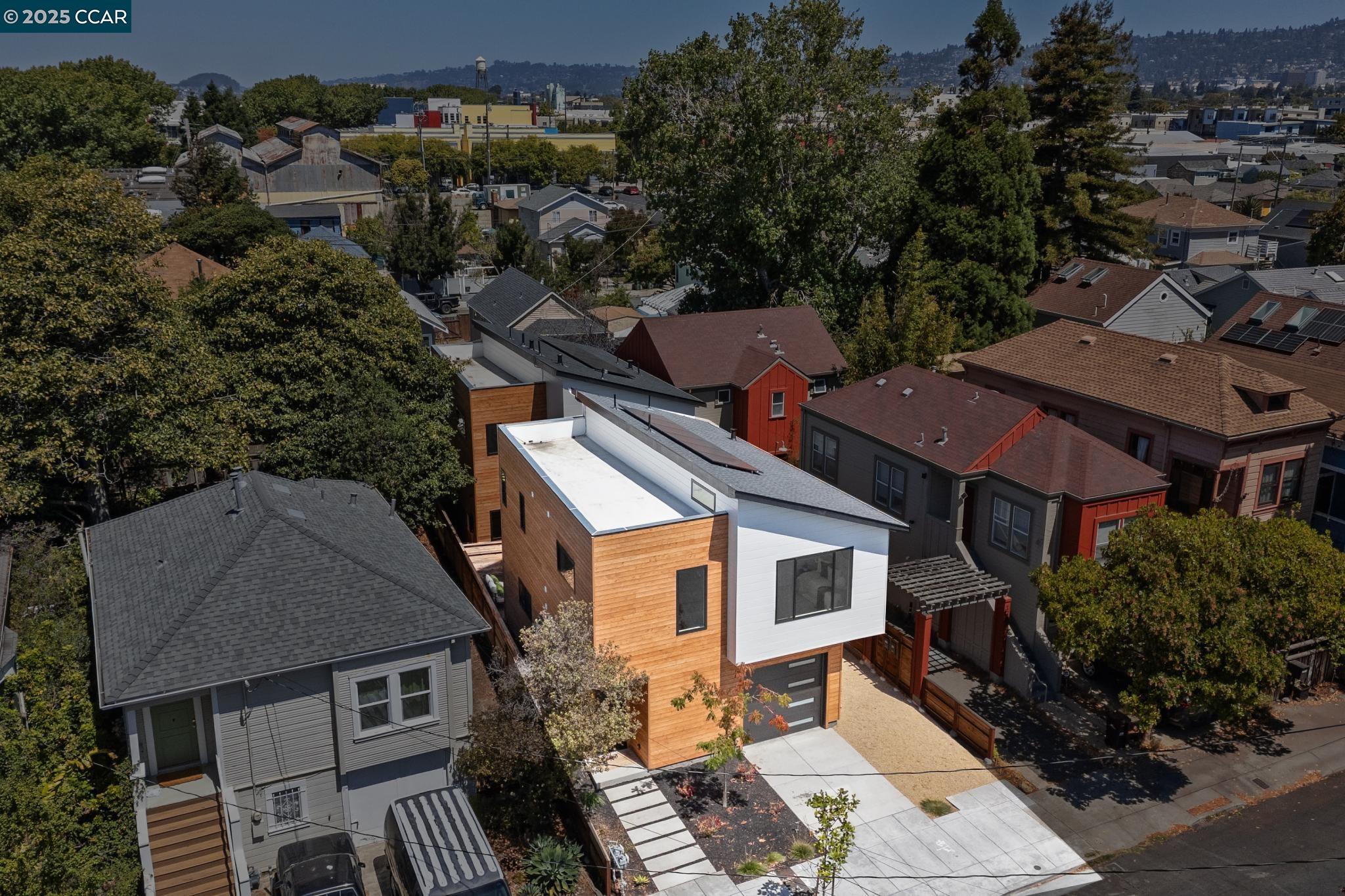 Detail Gallery Image 26 of 30 For 1270 64th St, Emeryville,  CA 94608 - 3 Beds | 2/1 Baths