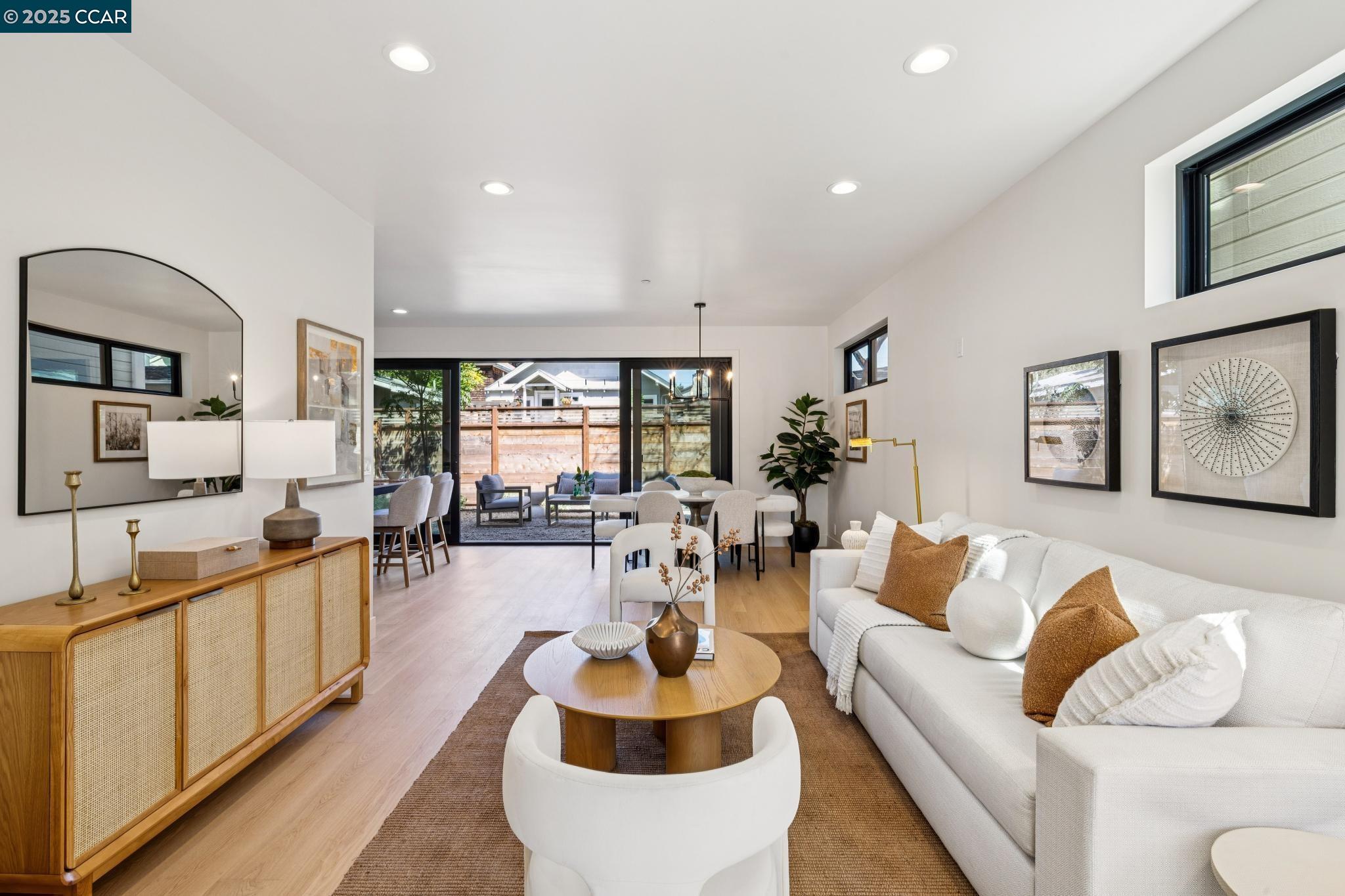 Detail Gallery Image 6 of 28 For 1270a 64th St, Emeryville,  CA 94608 - 3 Beds | 2/1 Baths
