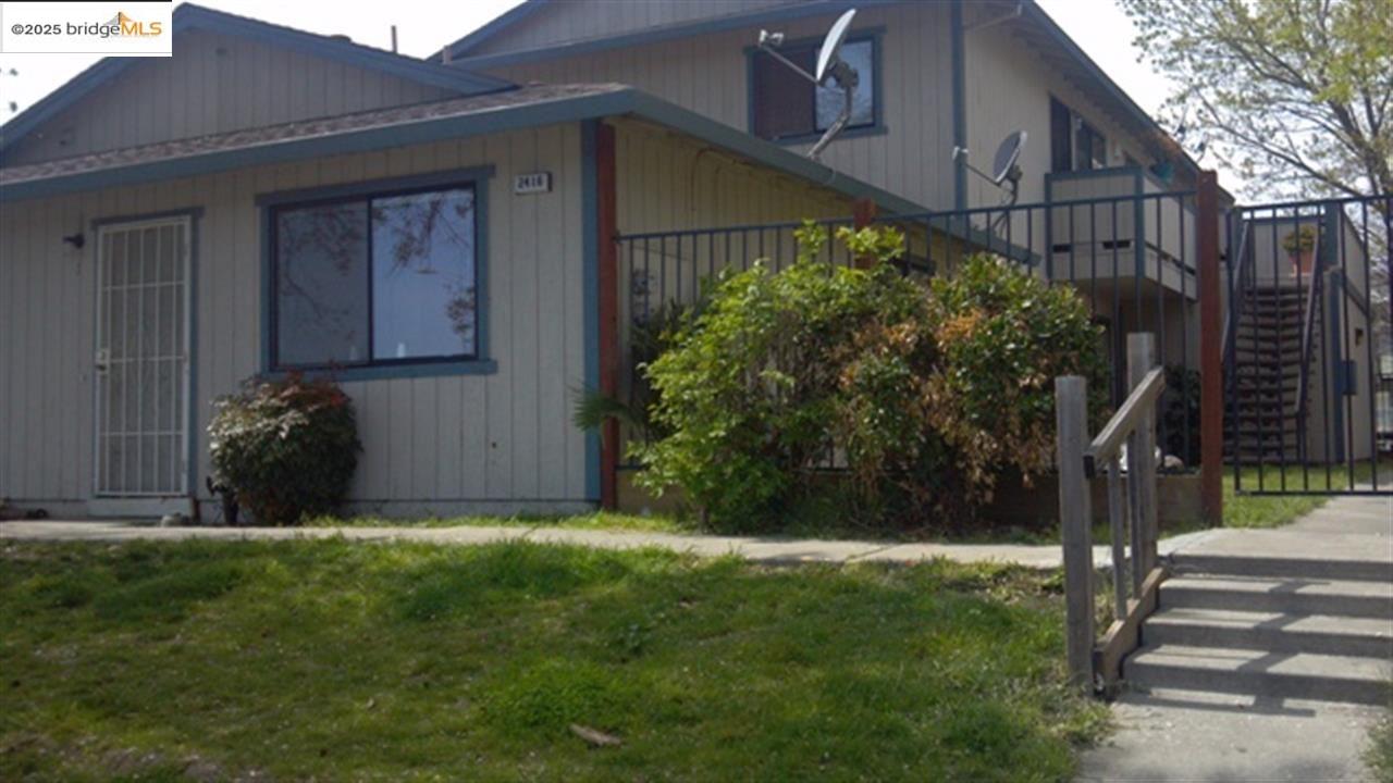 Detail Gallery Image 2 of 2 For 2416 L Street #4,  Antioch,  CA 94509-3416 - 2 Beds | 1 Baths