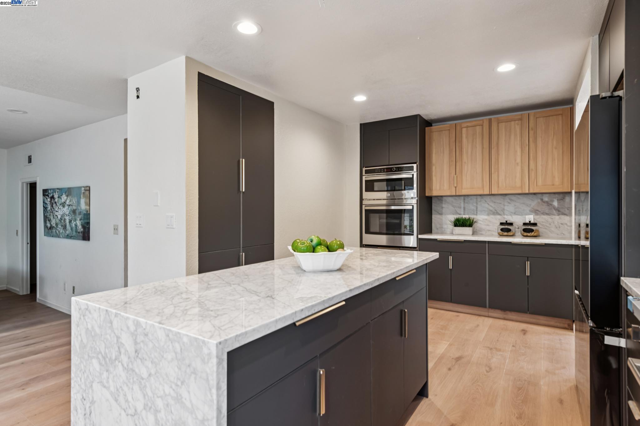 209 Cumberland Ct, Alameda, California 94502, 5 Bedrooms Bedrooms, 9 Rooms Rooms,2 BathroomsBathrooms,Residential,For Sale,209 Cumberland Ct,41106216