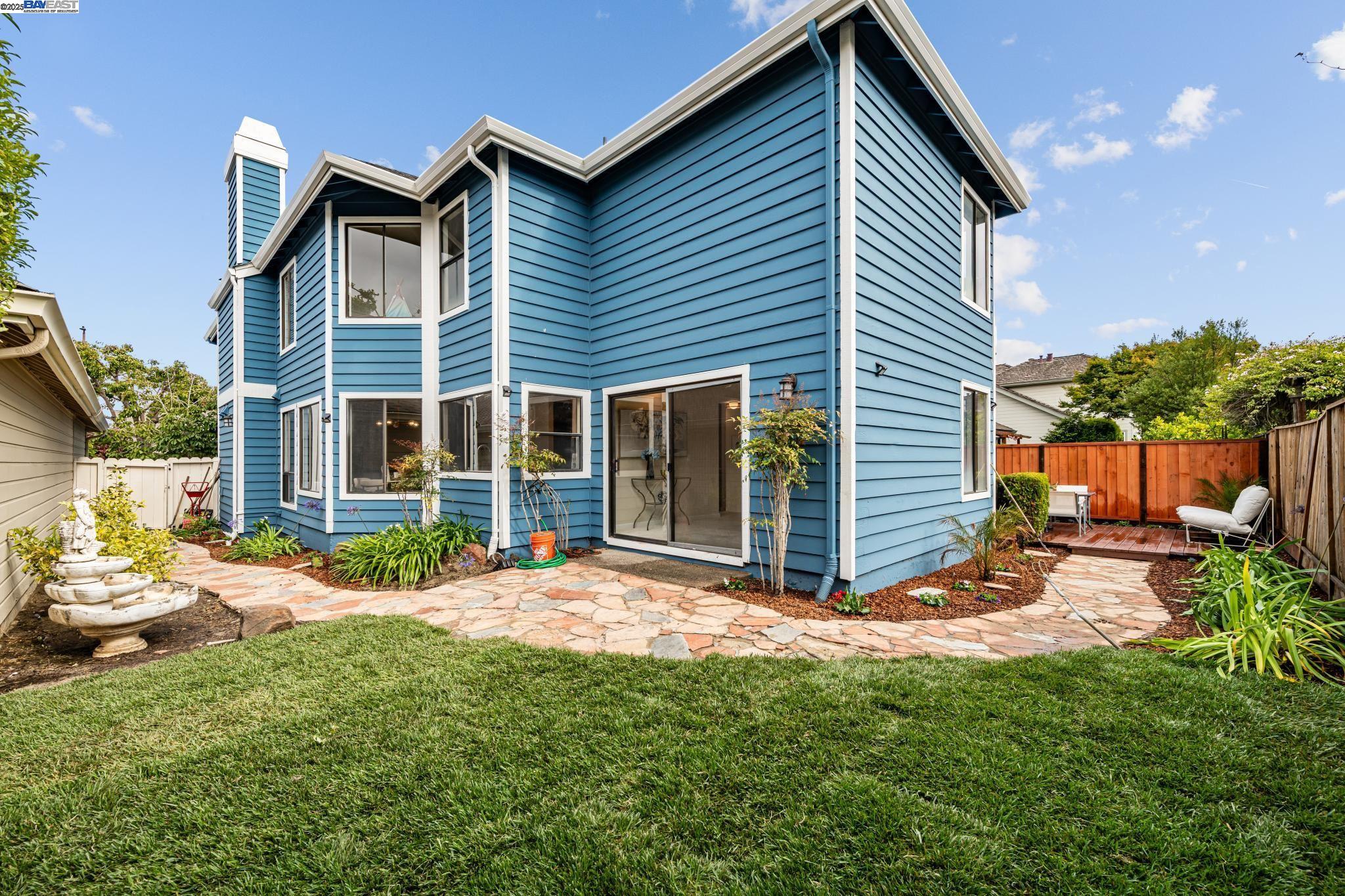 209 Cumberland Ct, Alameda, California 94502, 5 Bedrooms Bedrooms, 9 Rooms Rooms,2 BathroomsBathrooms,Residential,For Sale,209 Cumberland Ct,41106216