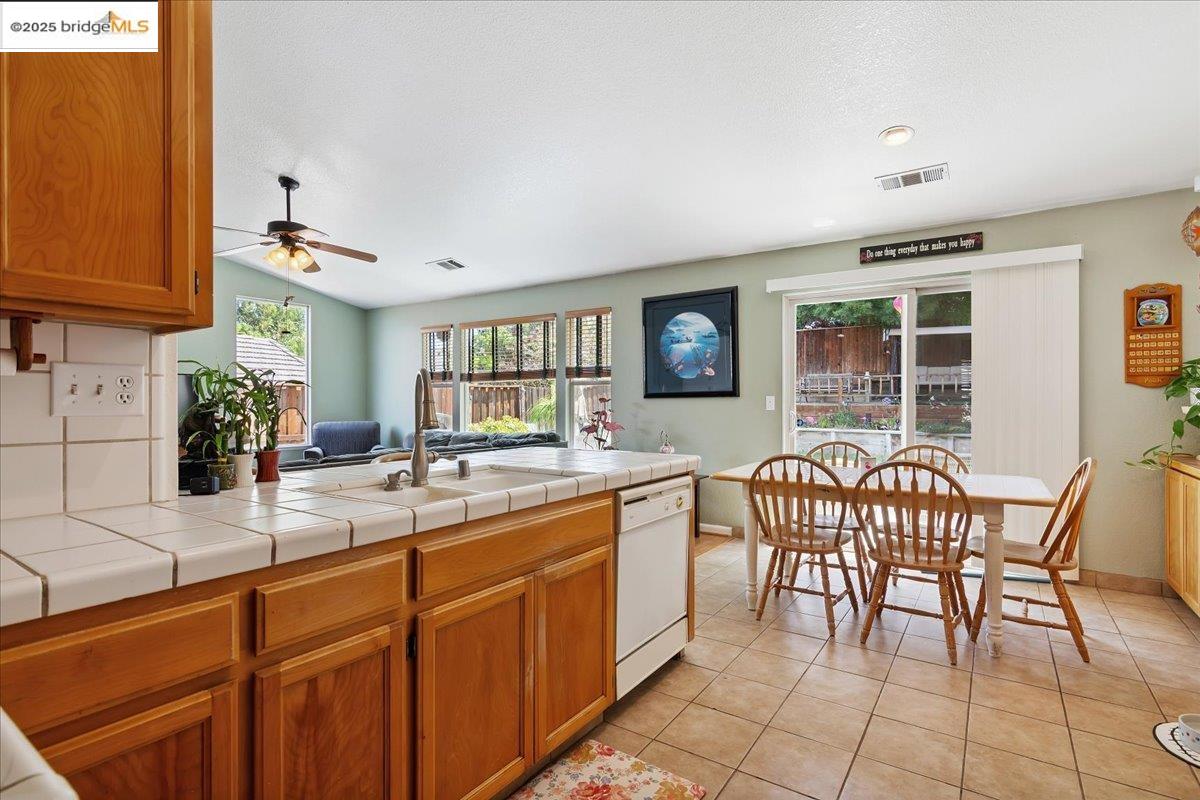 5129 Tehachapi Way, Antioch, California 94531, 4 Bedrooms Bedrooms, 8 Rooms Rooms,2 BathroomsBathrooms,Residential,For Sale,5129 Tehachapi Way,41106219