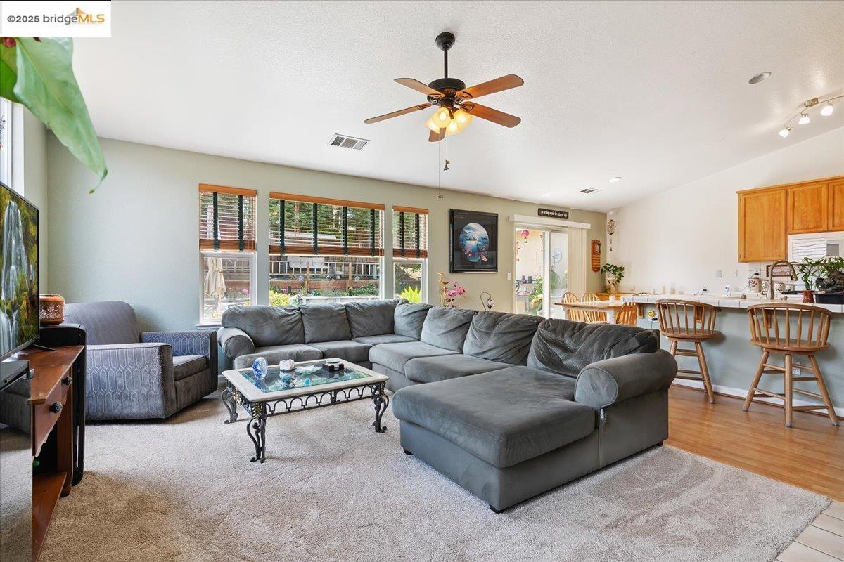 5129 Tehachapi Way, Antioch, California 94531, 4 Bedrooms Bedrooms, 8 Rooms Rooms,2 BathroomsBathrooms,Residential,For Sale,5129 Tehachapi Way,41106219