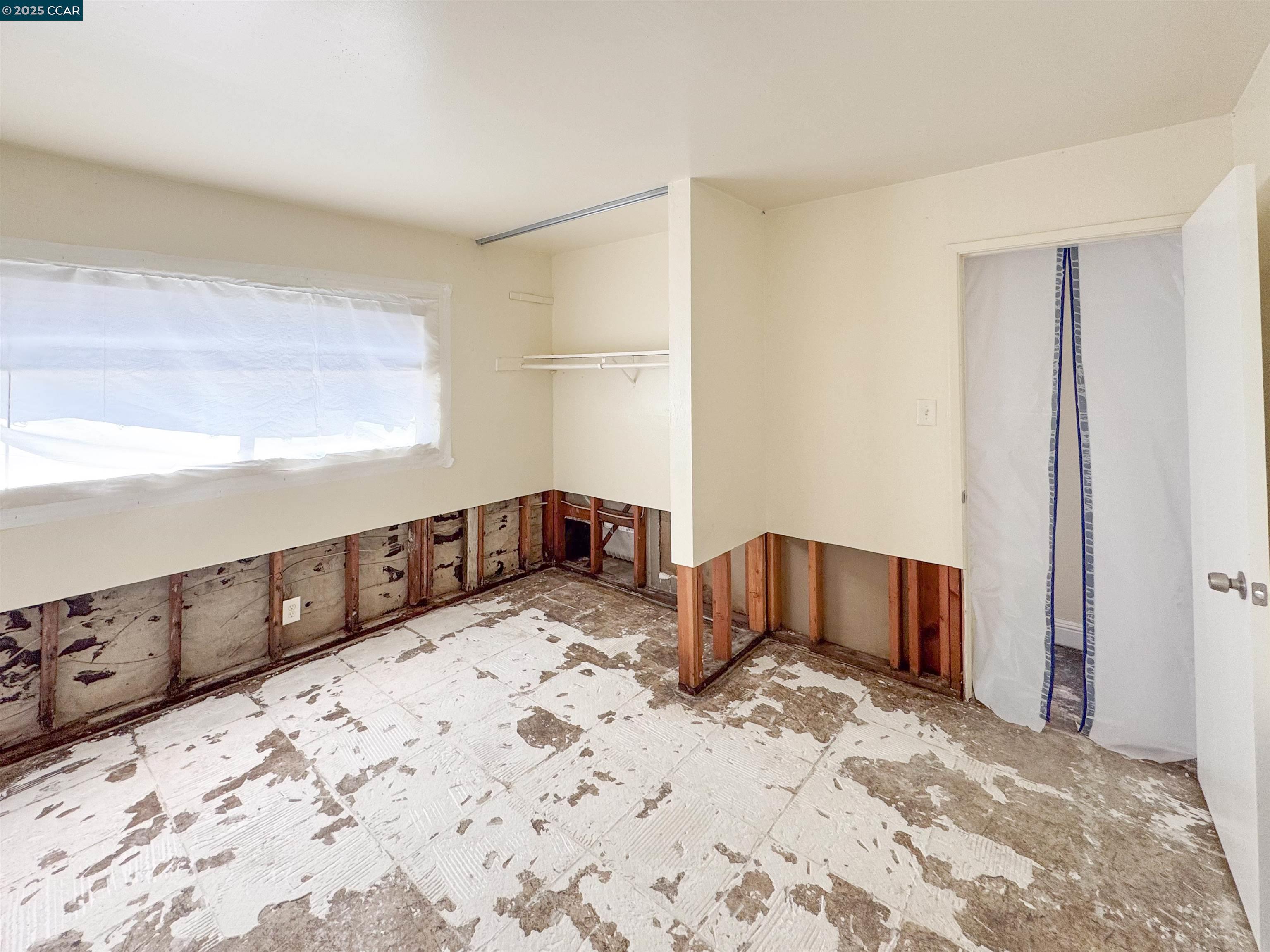 1816 15Th St, San Pablo, California 94806, ,Residential Income,For Sale,1816 15Th St,41106220